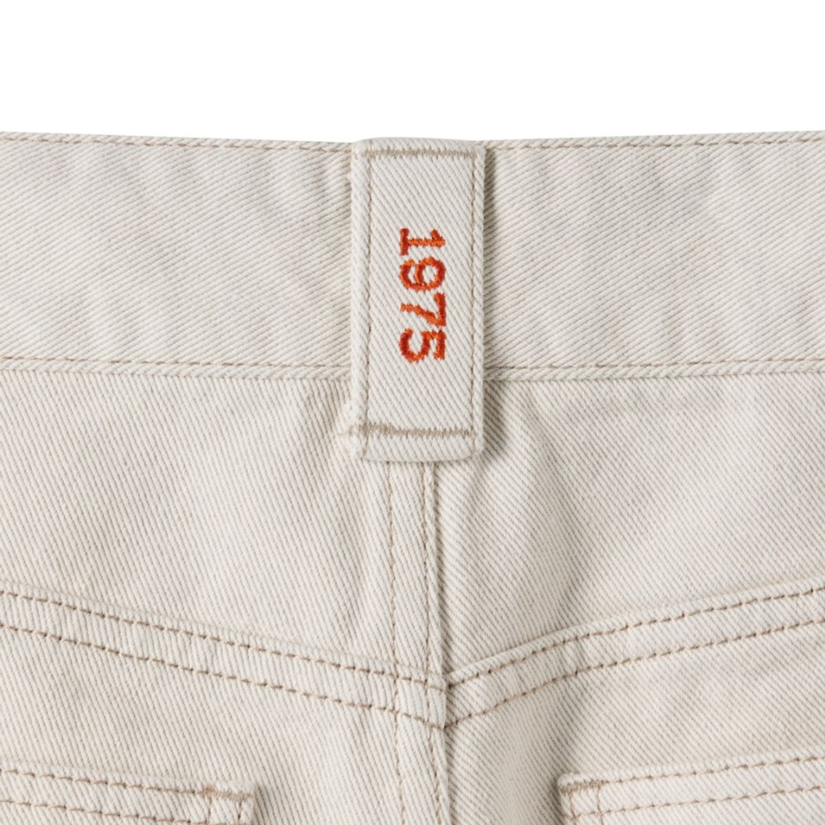 브롬톤 런던(BROMPTON LONDON) 1975 TWO TUCK DENIM SHORTS - IVORY (P252UDP431)