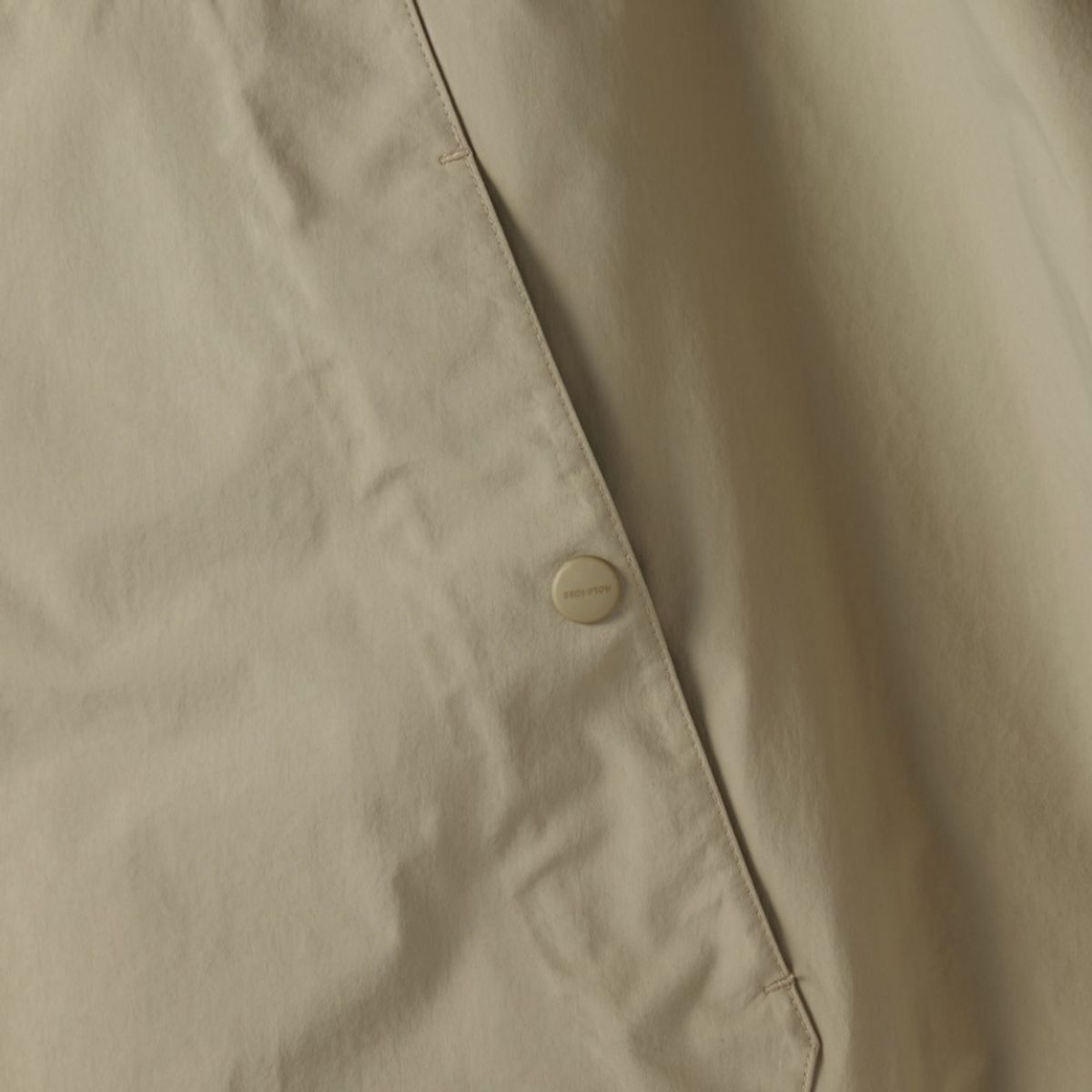 브롬톤 런던(BROMPTON LONDON) RAIN COAT - BEIGE (P255UCT130)