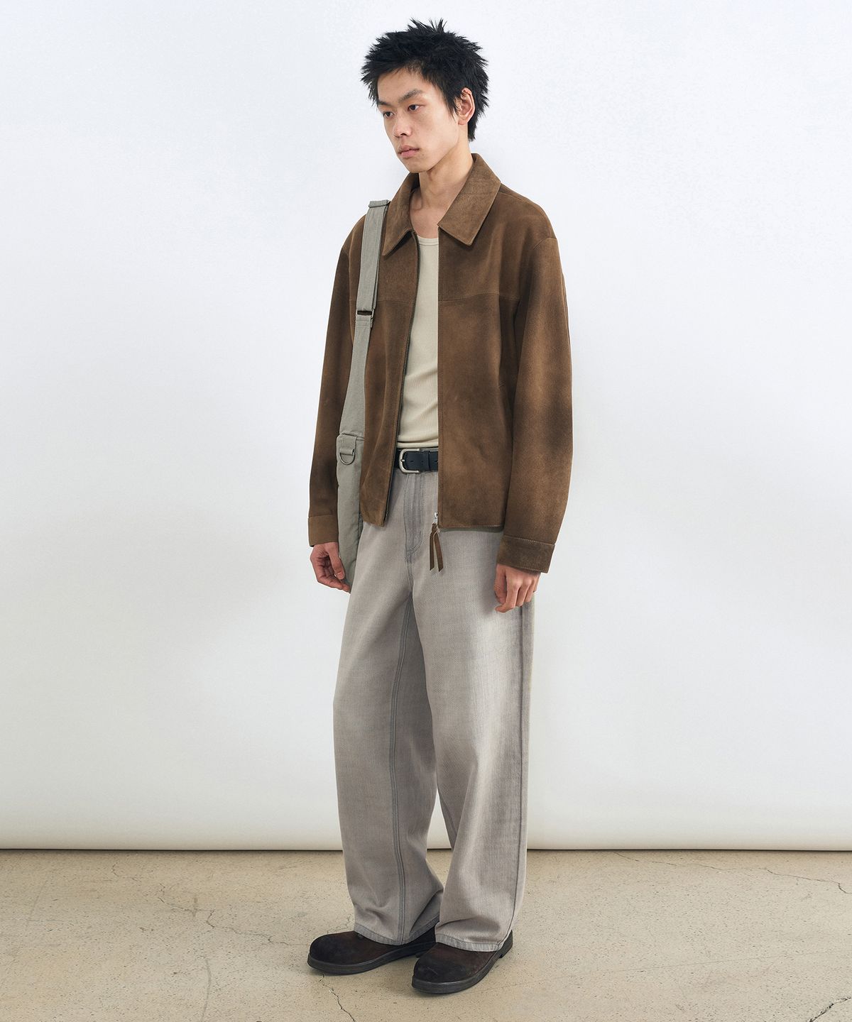 인사일런스(INSILENCE) 빈티지 워시드 데님 팬츠 ASH BEIGE
