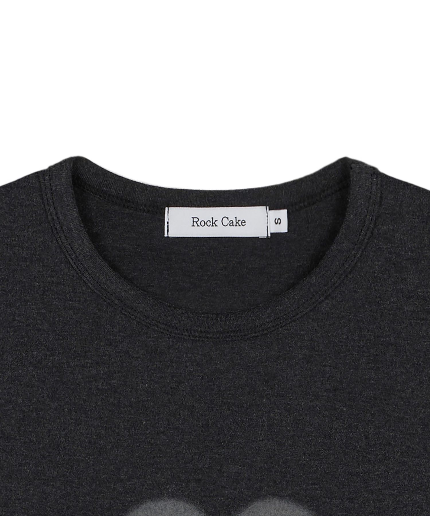 MUSINSA | ROCKCAKE Heart Graphic Logo Top - Charcoal