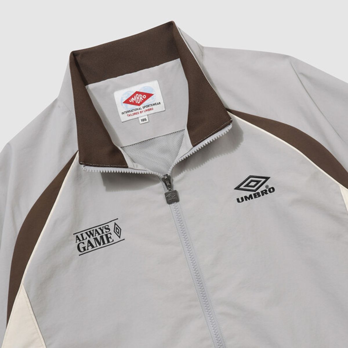 엄브로(UMBRO) HBL 스포티 캐주얼 스탠넥 자켓 라이트 그레이(UQ121CJK22)