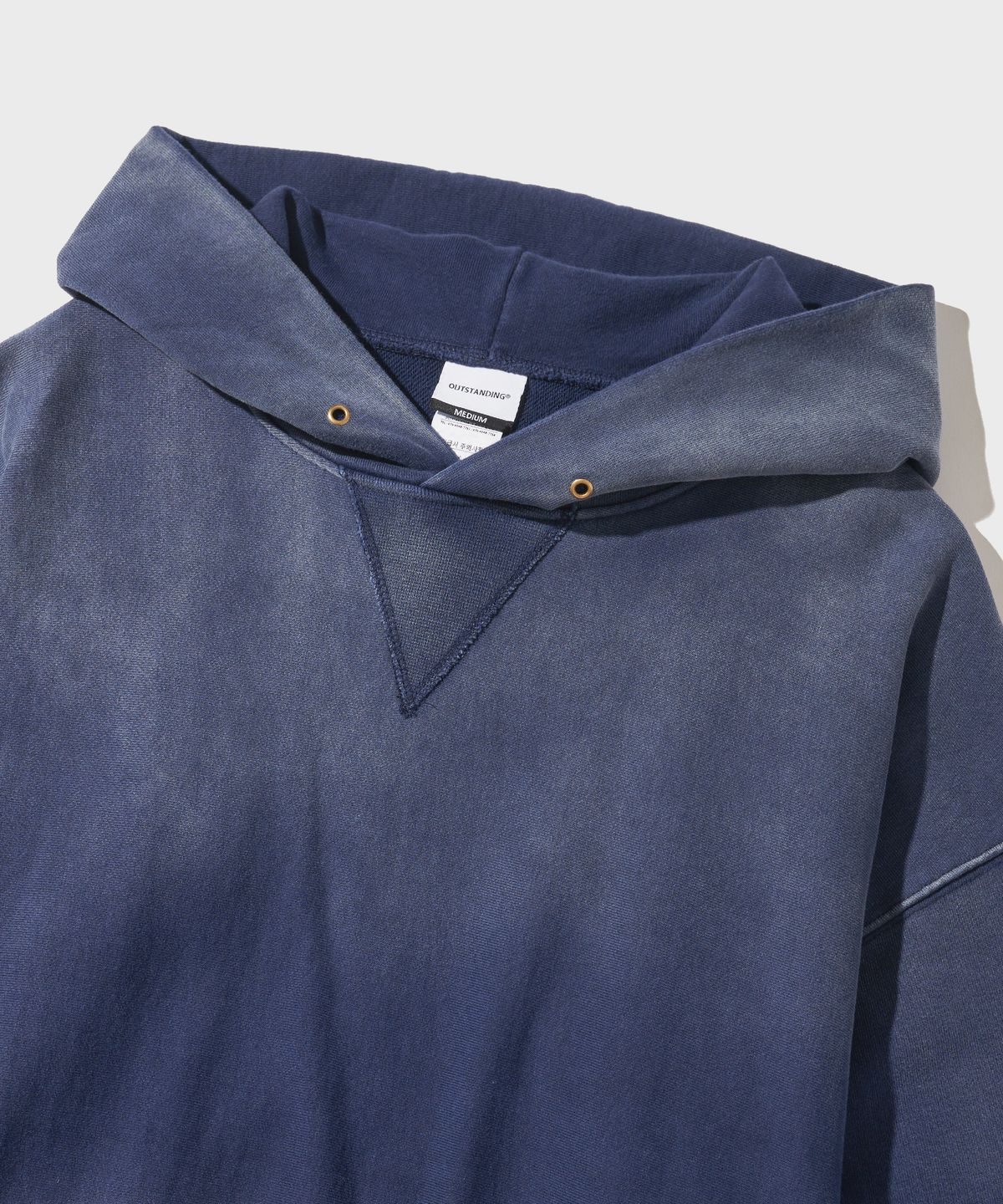아웃스탠딩(OUTSTANDING) FADE WASHING HOOD SWEAT_NAVY