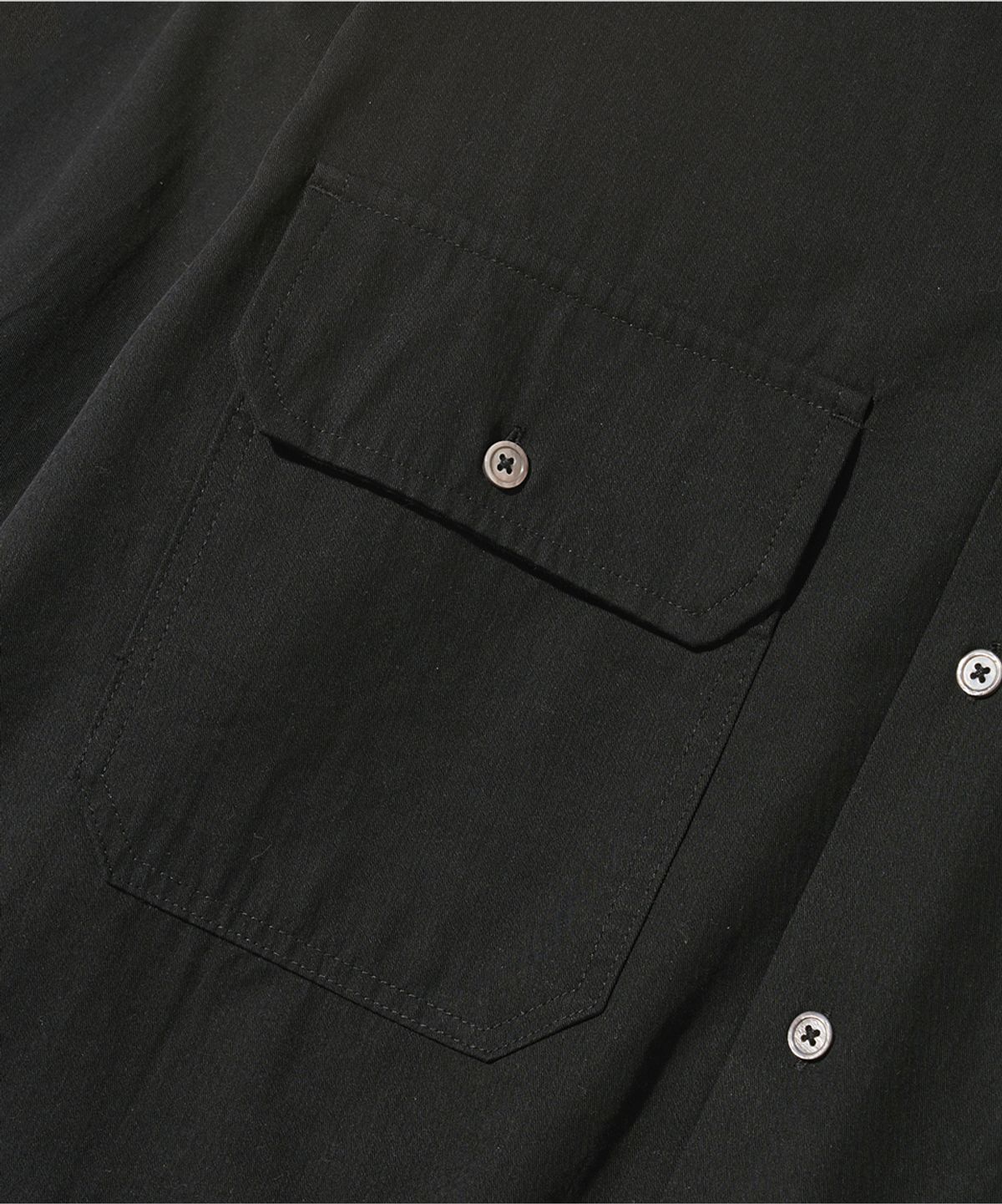 아웃스탠딩(OUTSTANDING) CHAIN STITCH OPEN COLLAR SHIRT_BLACK