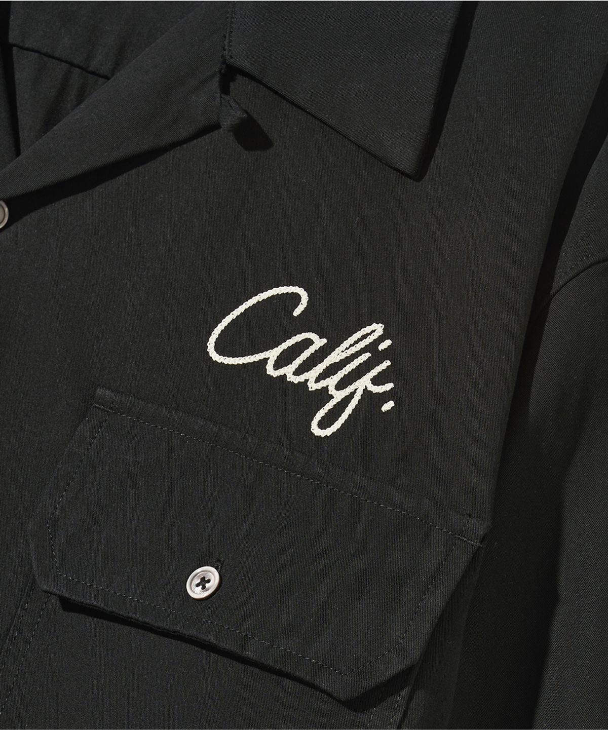 아웃스탠딩(OUTSTANDING) CHAIN STITCH OPEN COLLAR SHIRT_BLACK