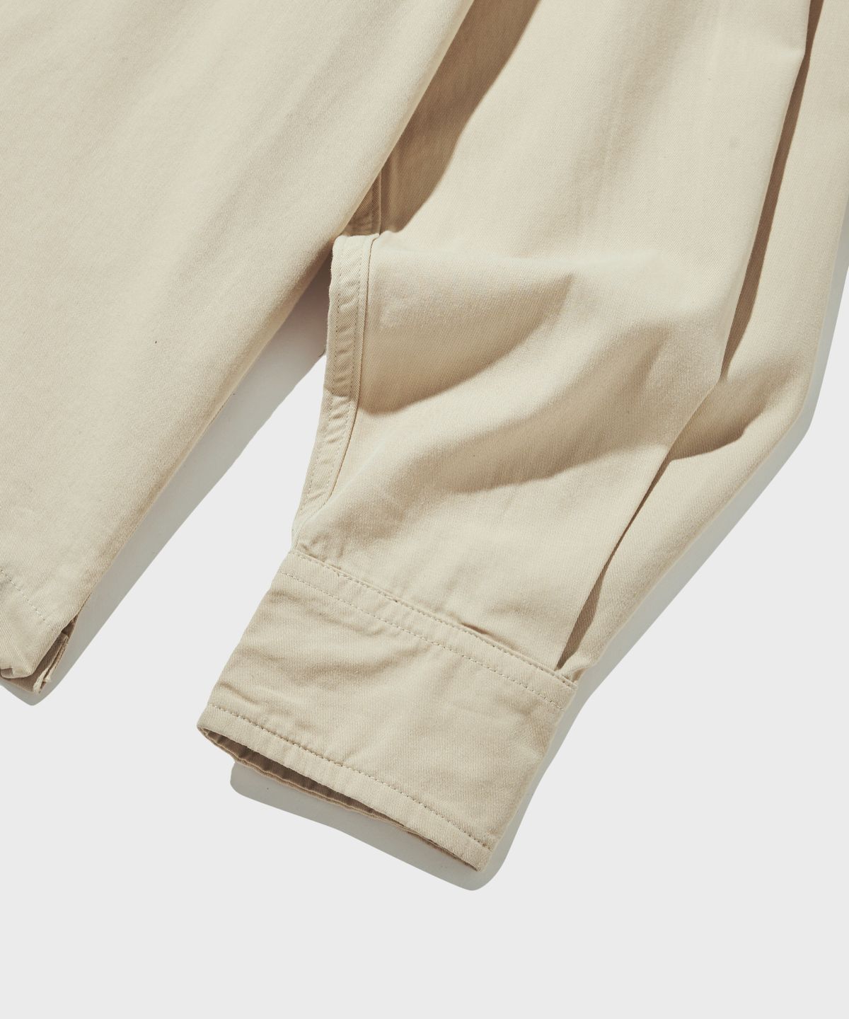 아웃스탠딩(OUTSTANDING) CHAIN STITCH OPEN COLLAR SHIRT_L.BEIGE