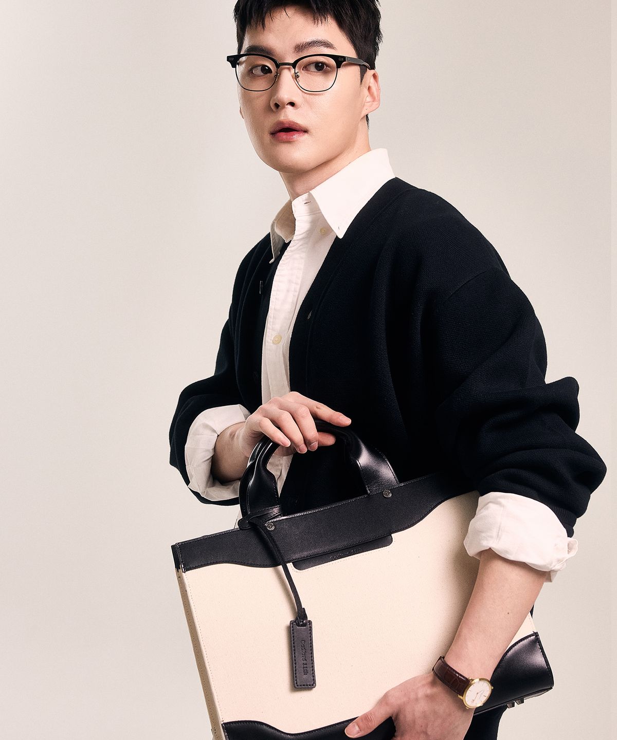 베드포드일레븐스(BEDFORD11TH) 남녀공용14인치수납 메트로폴리탄 브리프[아이보리블랙콤보]