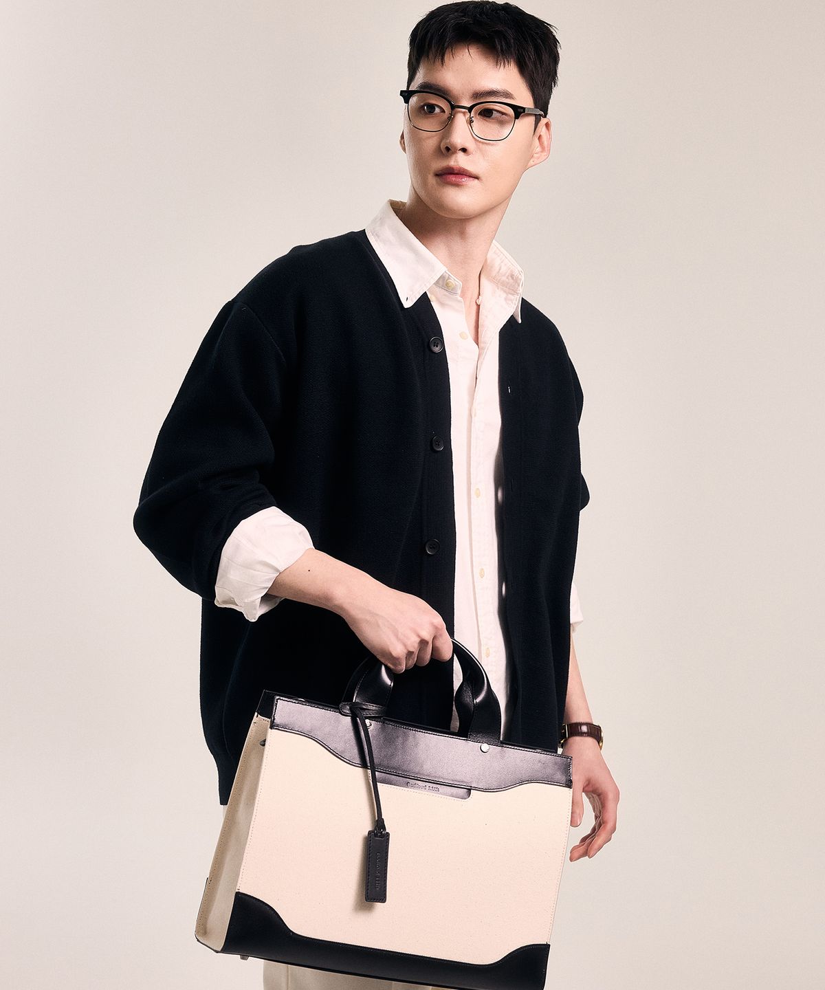 베드포드일레븐스(BEDFORD11TH) 남녀공용14인치수납 메트로폴리탄 브리프[아이보리블랙콤보]