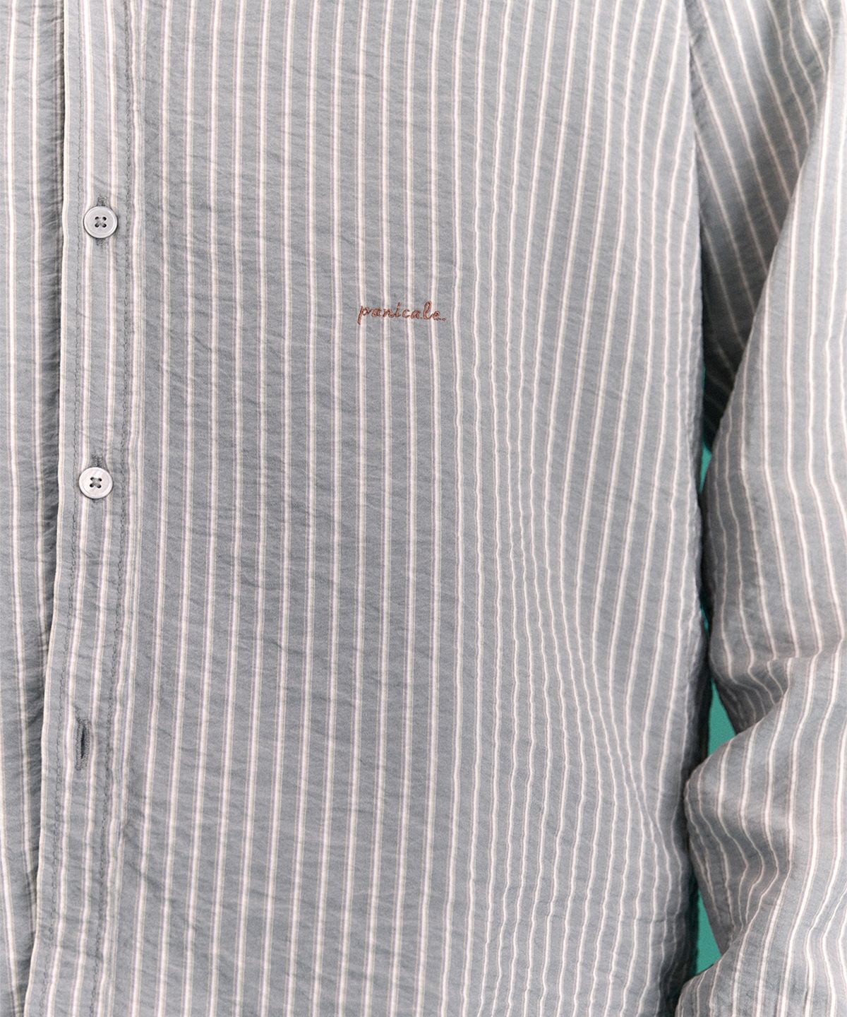 빠니깔레(PANICALE) 그레이 미니멀 스트라이프 셔츠