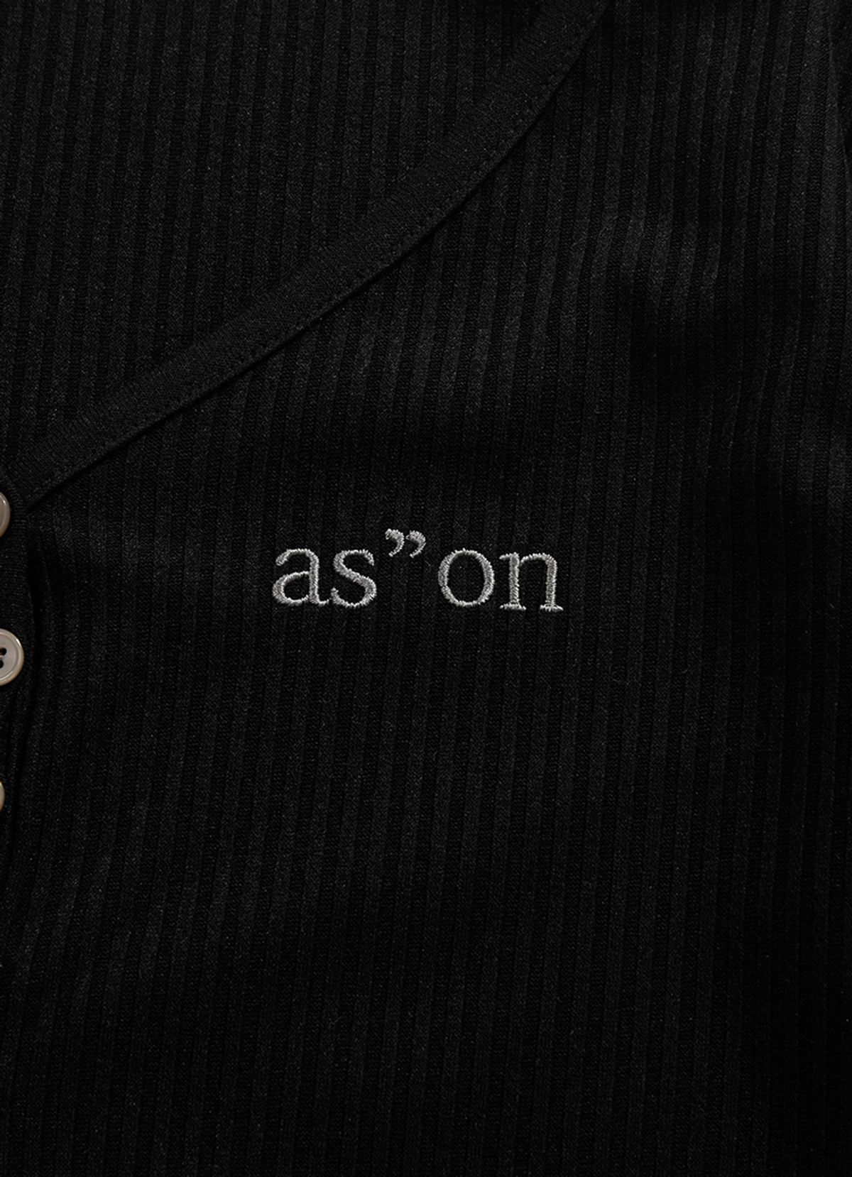 애즈온(ASON) WISH RIBBED BUTTON TEE / BLACK
