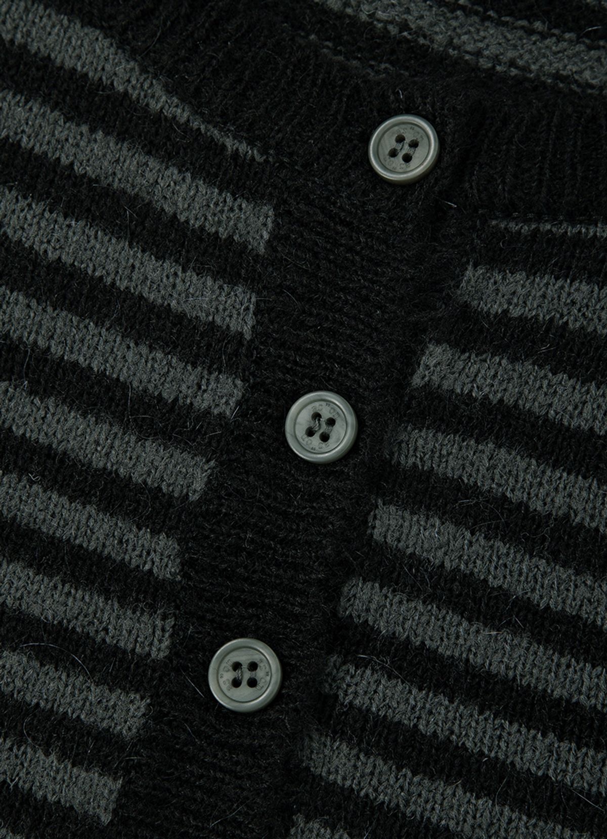 애즈온(ASON) NUT POCKET CARDIGAN / STRIPE BLACK