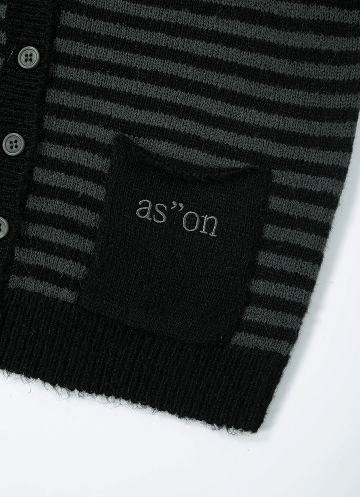애즈온(ASON) NUT POCKET CARDIGAN / STRIPE BLACK