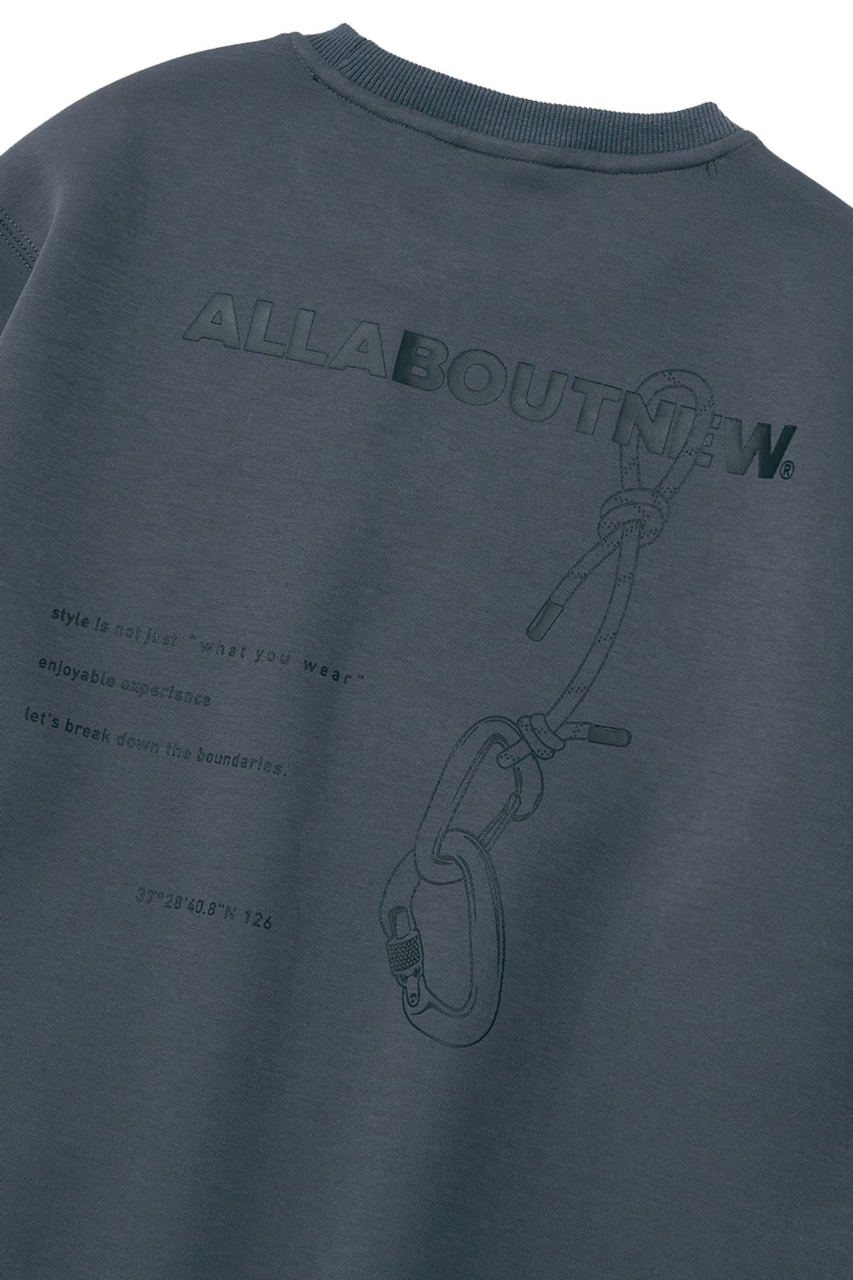 올어바웃뉴(ALL ABOUT NEW) 카라비너 장식 맨투맨 D그레이 ANZ1TM05ADG