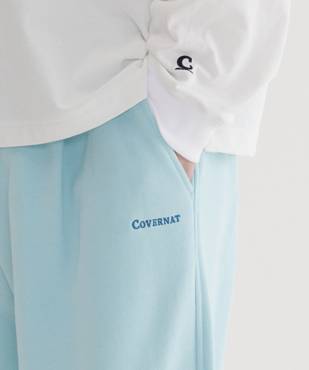 커버낫(COVERNAT) 세미와이드 어센틱 스웻 팬츠 Sky Blue