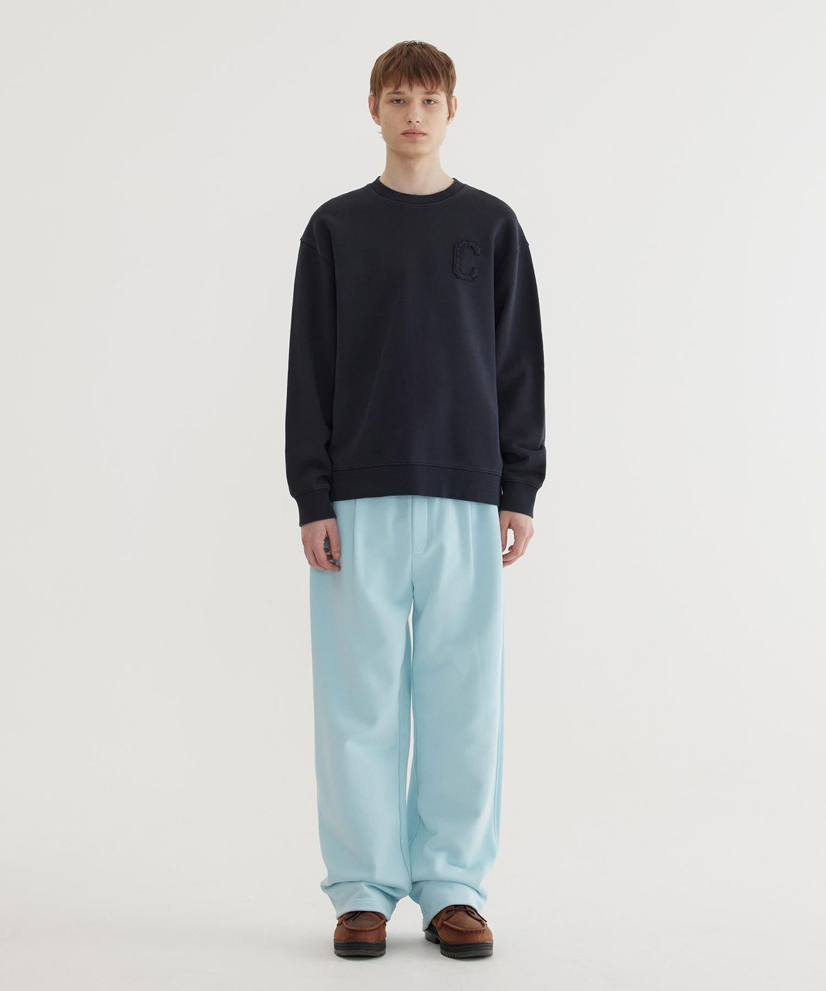 커버낫(COVERNAT) C 로고 다잉 맨투맨 Dark Navy