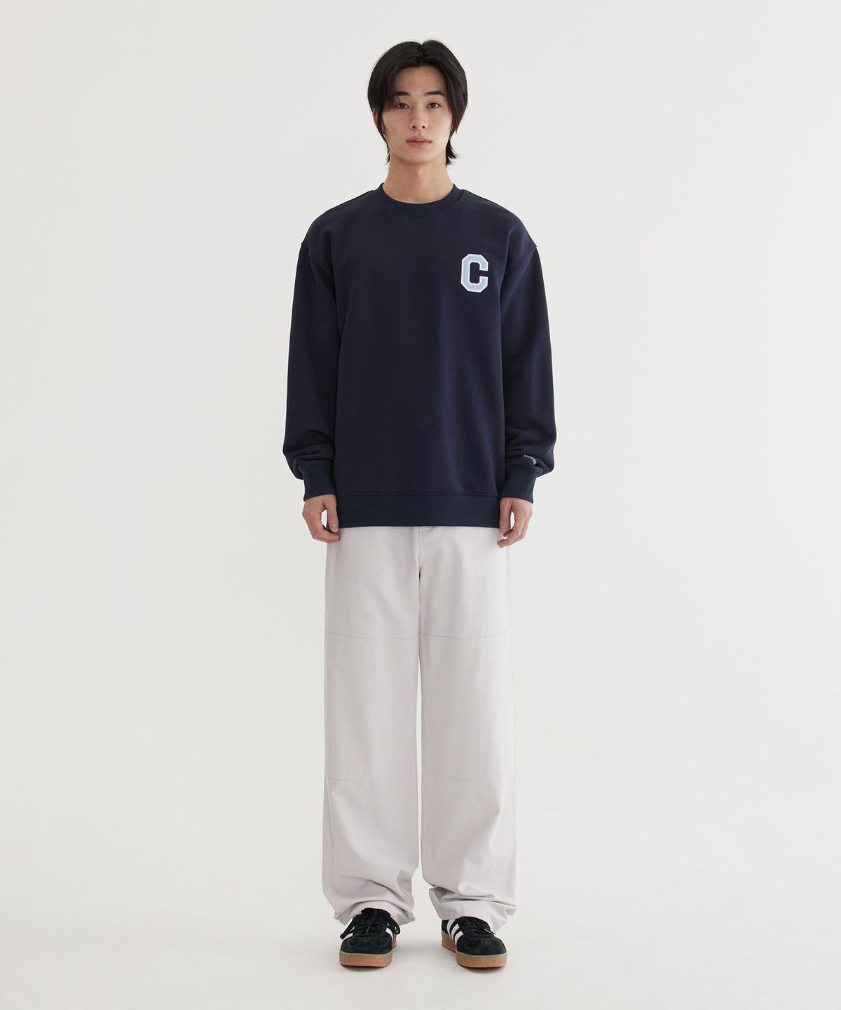 커버낫(COVERNAT) C 로고 맨투맨 Dark Navy