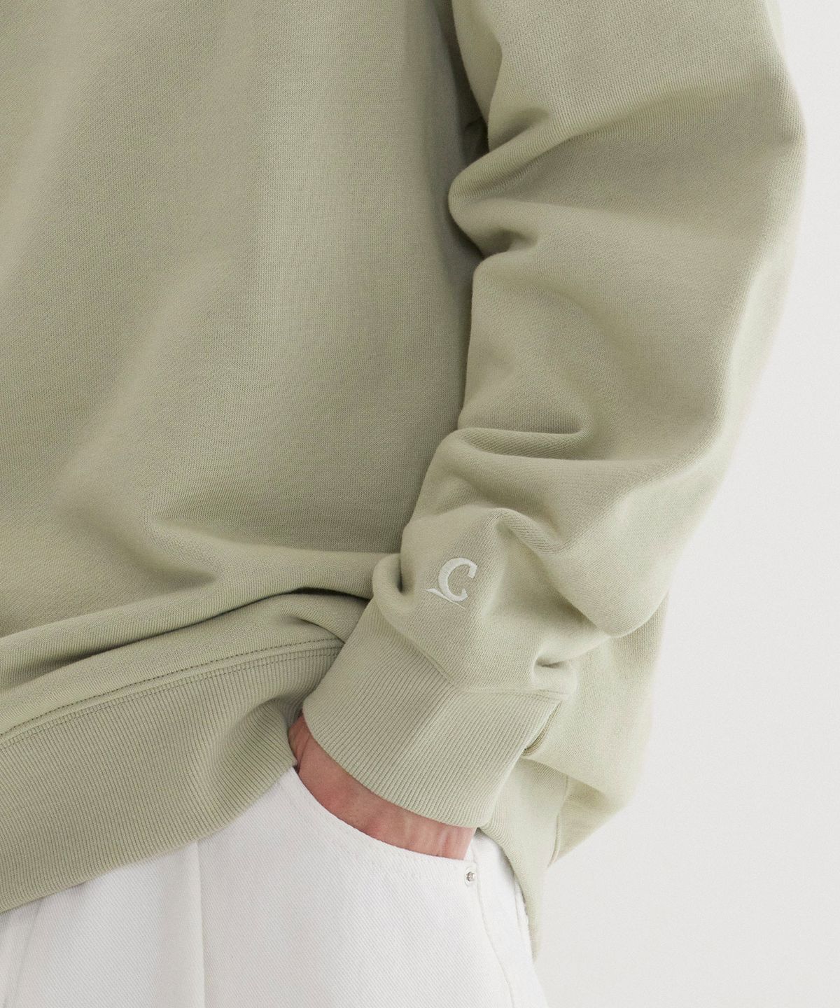 커버낫(COVERNAT) 어센틱 로고 맨투맨 Light Khaki