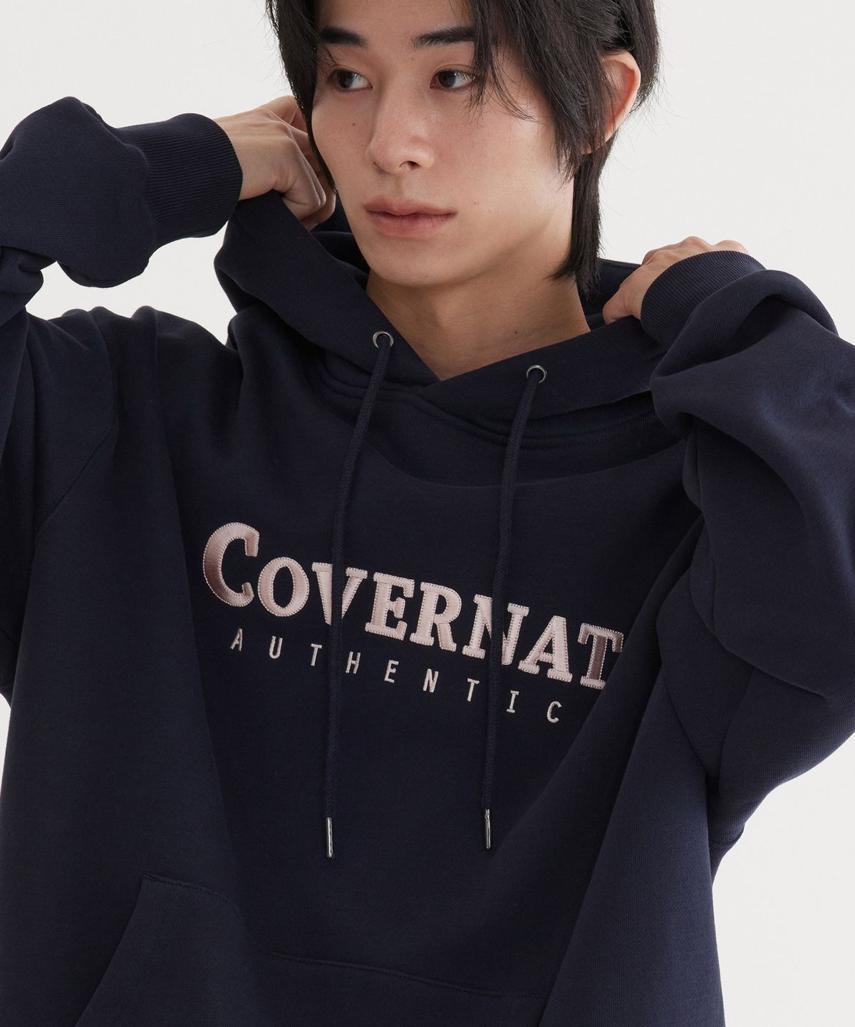 커버낫(COVERNAT) 어센틱 로고 후디 Dark Navy
