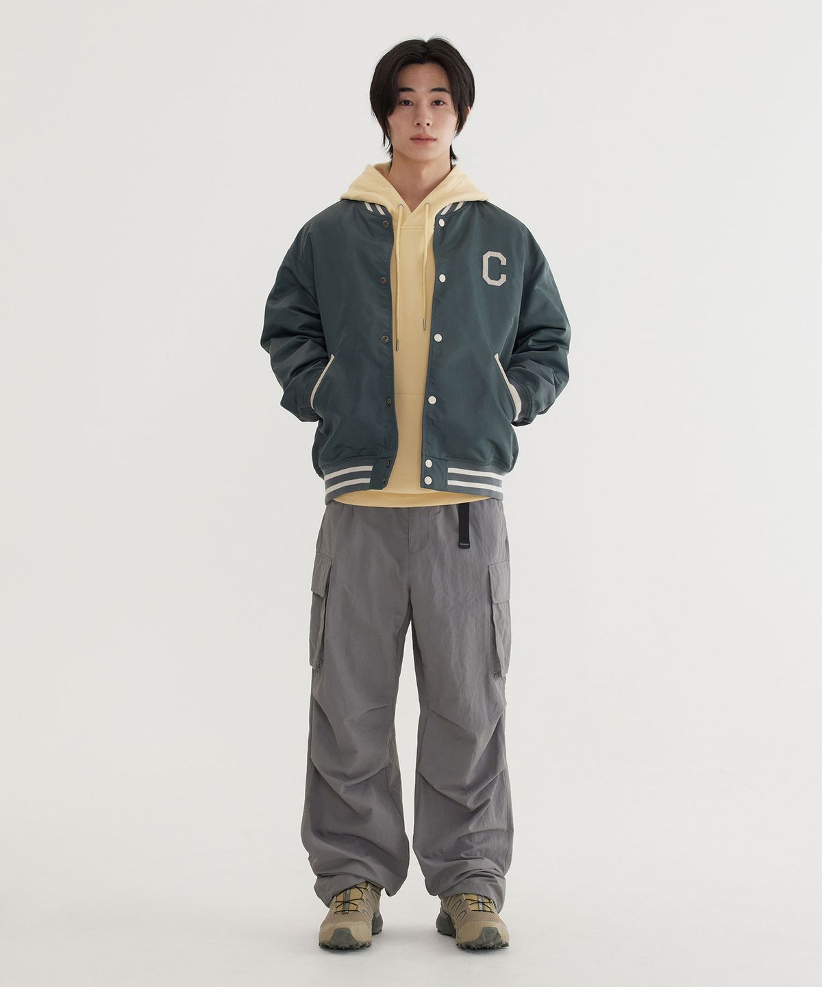 커버낫(COVERNAT) C 로고 바시티 Khaki