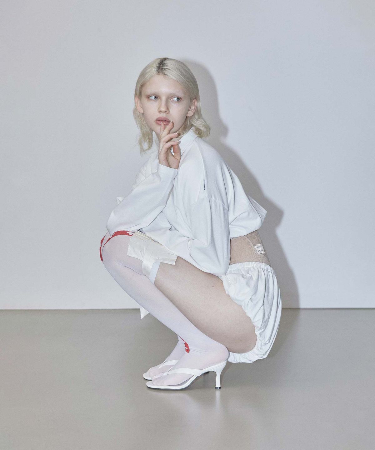 스컬프터(SCULPTOR) Good Girl Sweatshirt White