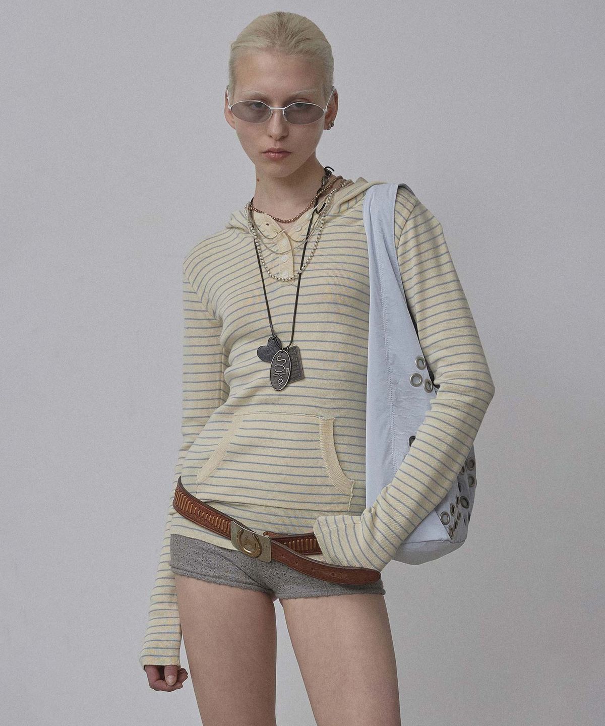 스컬프터(SCULPTOR) Knitted Stripe Hoodie Butter/Baby Blue
