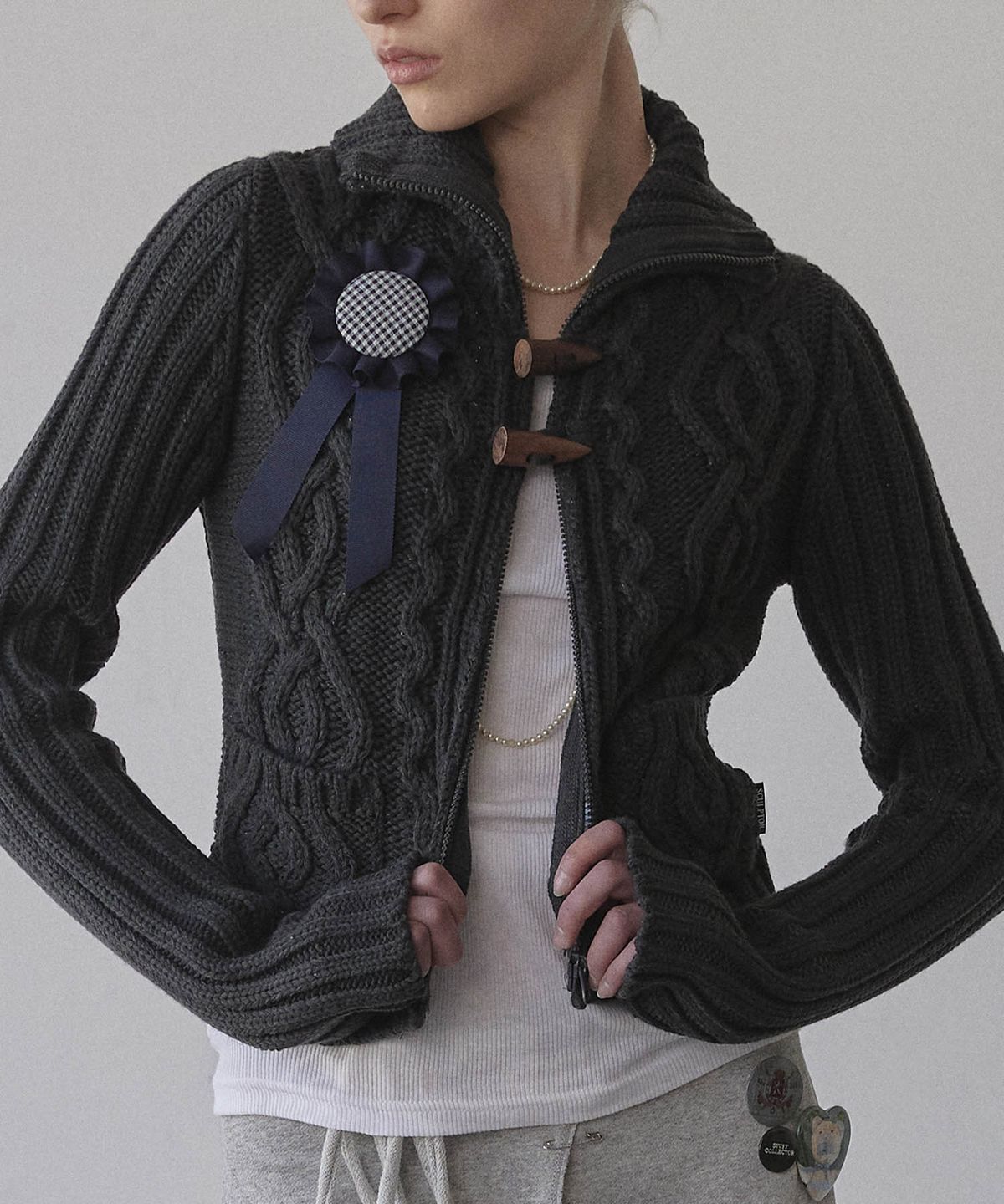 스컬프터(SCULPTOR) Two Way Cable Cardigan Charcoal