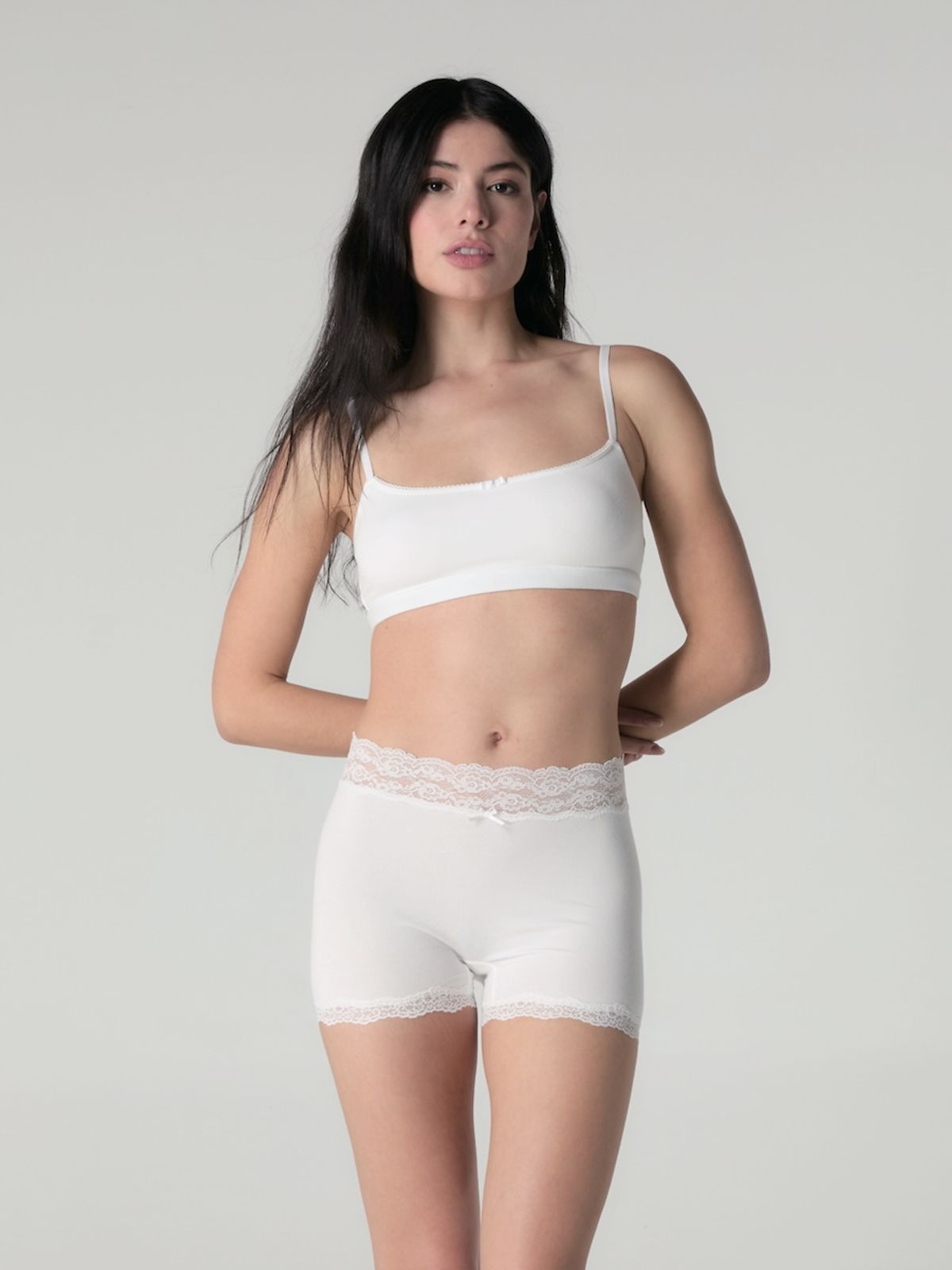 글로니(GLOWNY) MELLOW SCOOP BRA (WHITE)