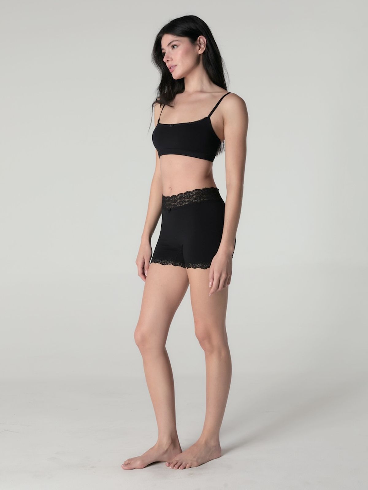 글로니(GLOWNY) MELLOW SCOOP BRA (BLACK)
