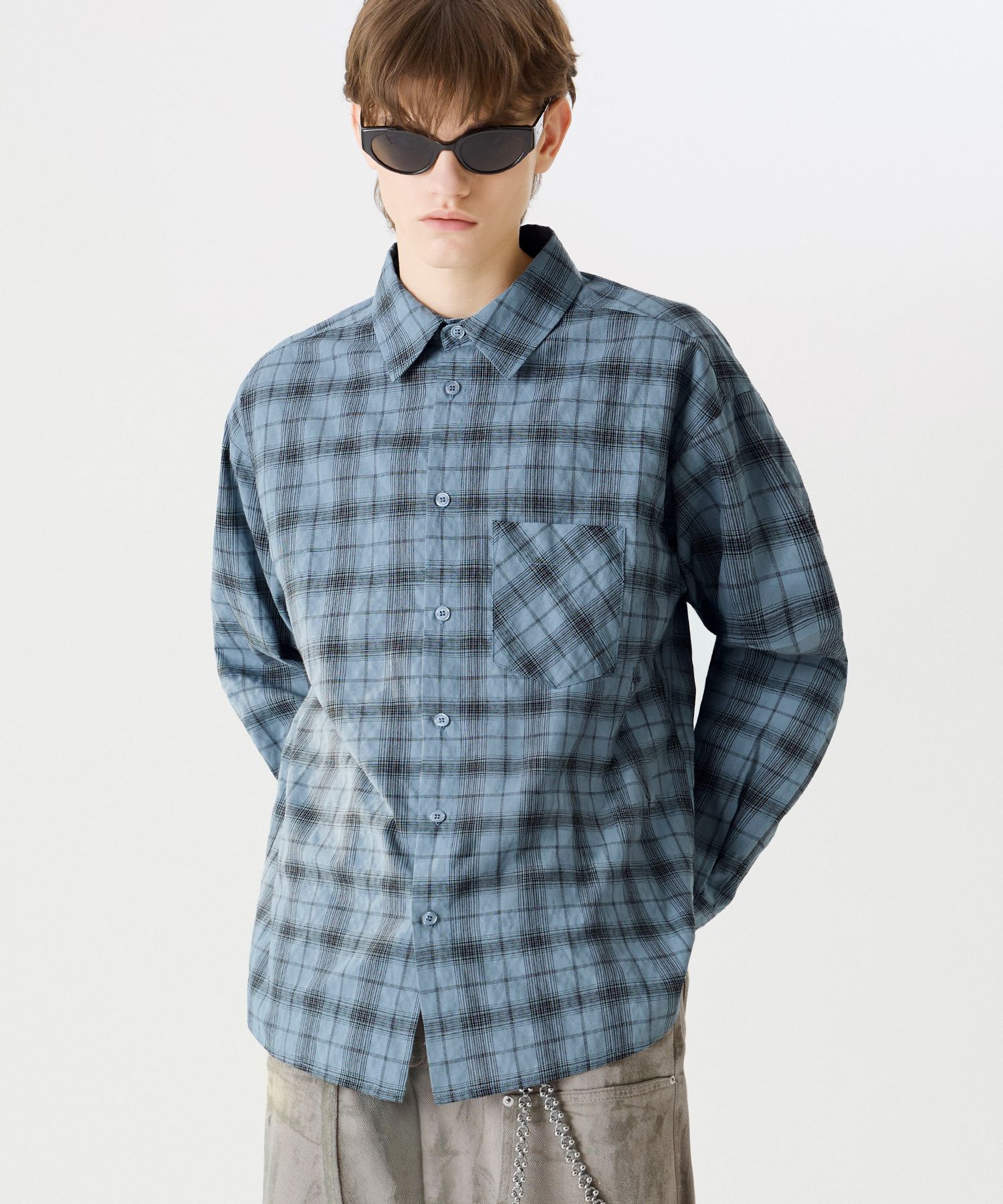 [TRILLION] ONE POCKET OVERFIT PLAID CHECK SHIRTS /追跡付 MUSINSA公式 | TRILLION Two pocket ombre check shirt (BLUE)