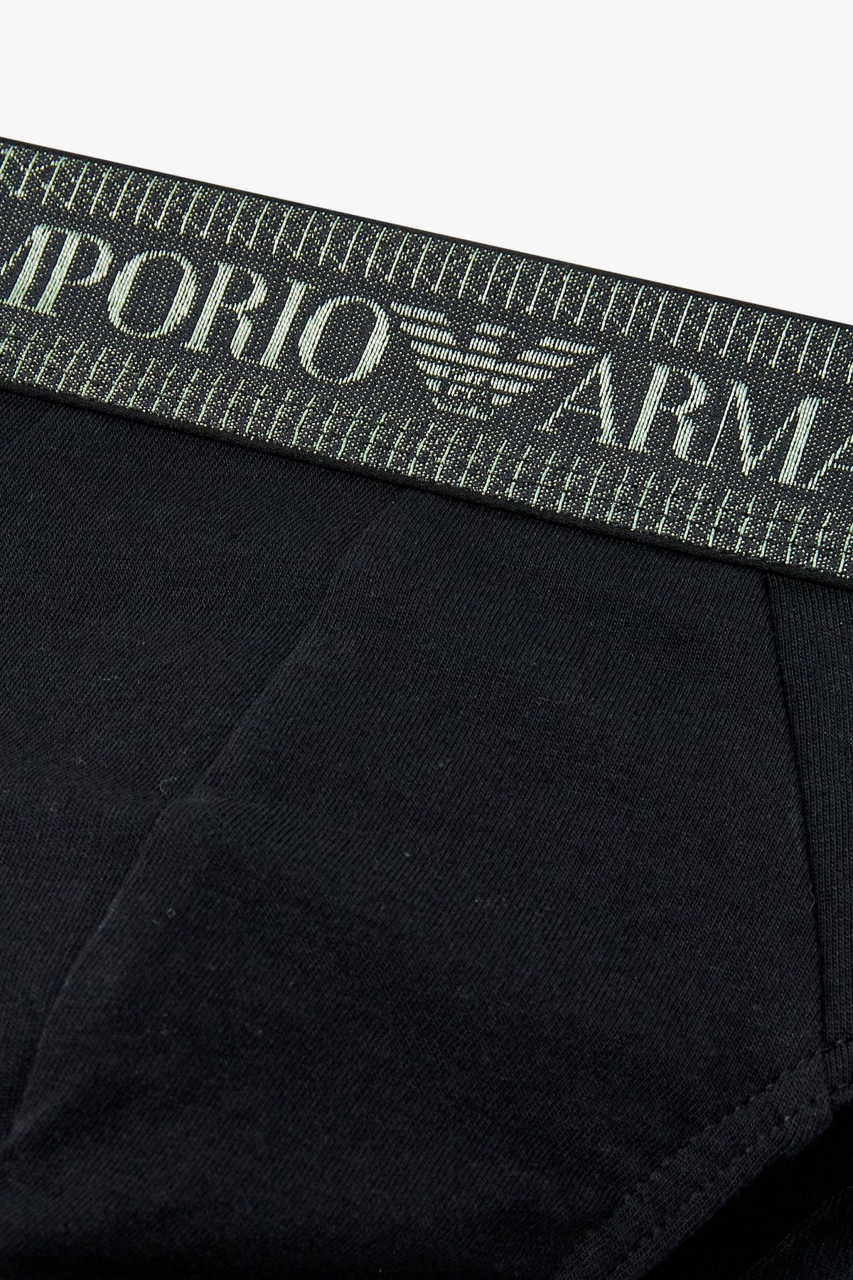 엠포리오 아르마니 언더웨어(EMPORIO ARMANI UNDERWEAR) 남성 홀로그램 밴딩 코튼 브리프_블랙 0815111003