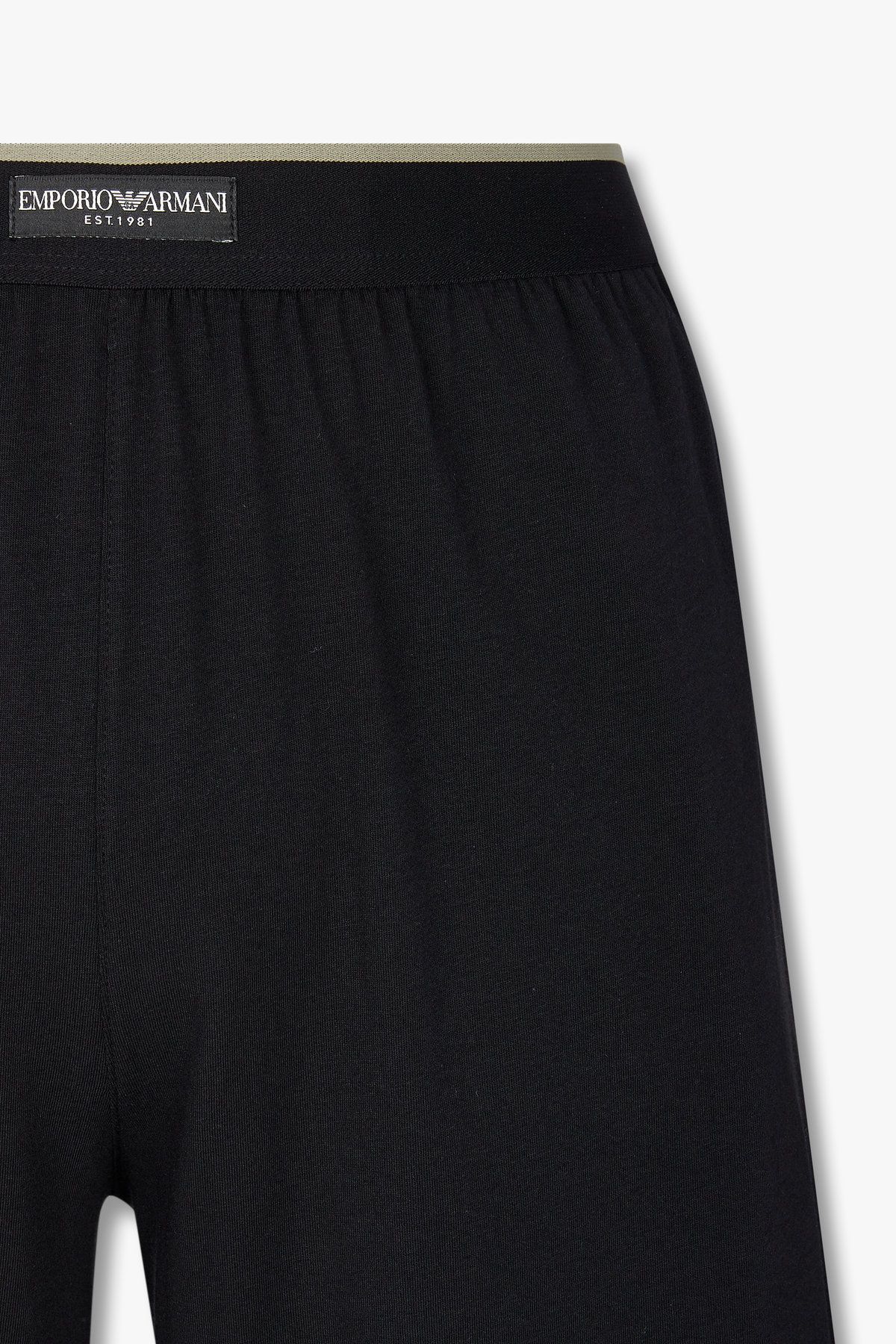 엠포리오 아르마니 언더웨어(EMPORIO ARMANI UNDERWEAR) 남성 로고 라벨 밴딩 라운지 쇼츠_블랙 0815131004