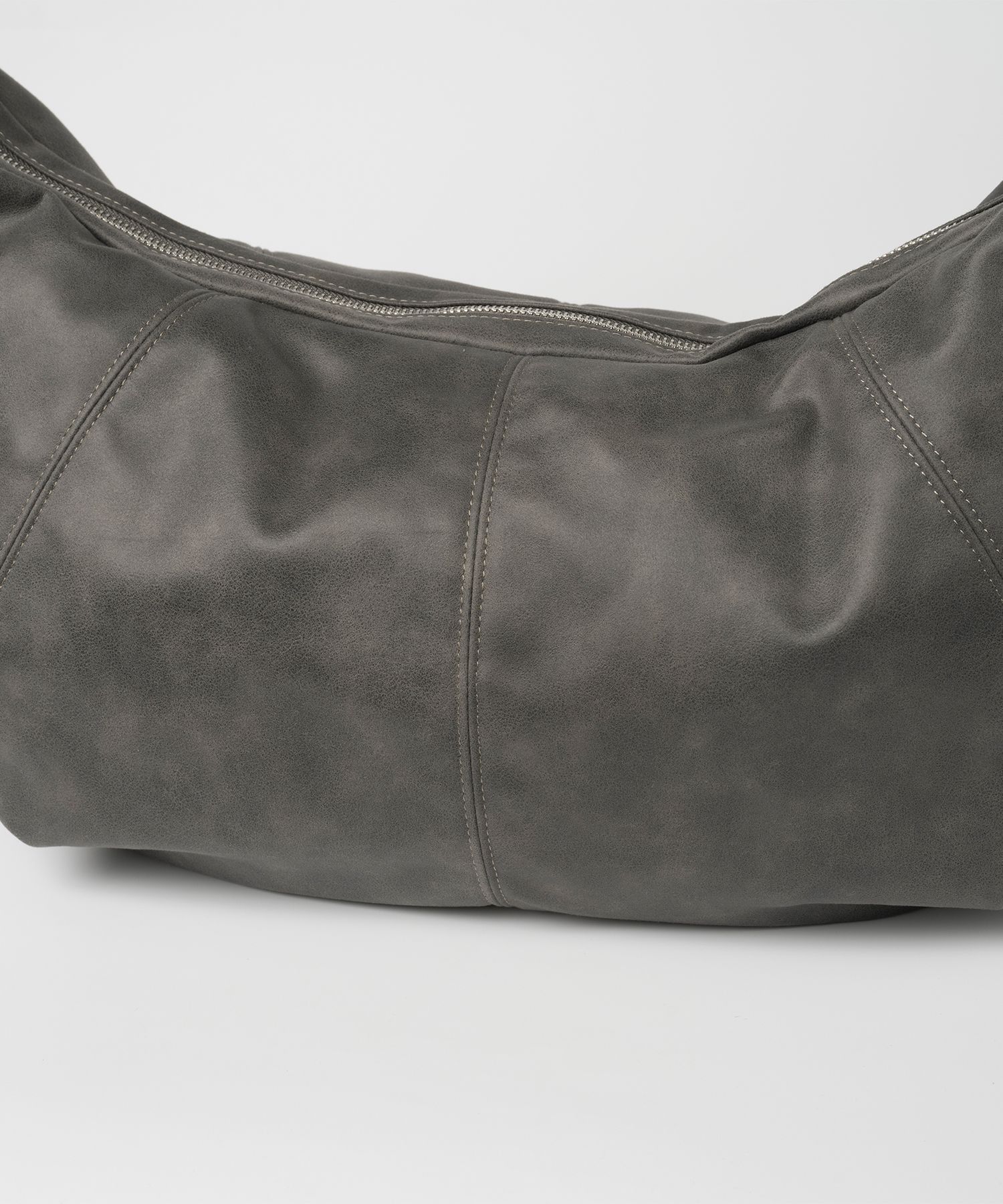 MUSINSA公式 | MILLO WOMEN Vegan Suede Hobo Bag [Vintage Gray]