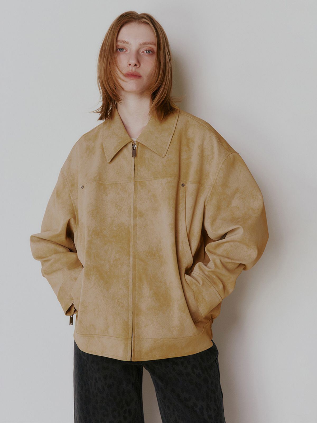 레이브(RAIVE) Overfit Suede Jacket in Beige VL5SM023-91