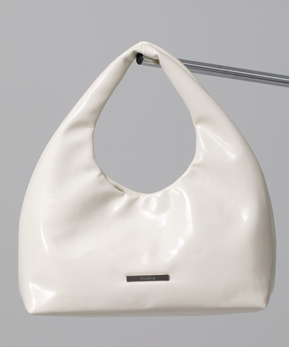 리끌로우(RECLOW) RC EGG 토트백 IVORY