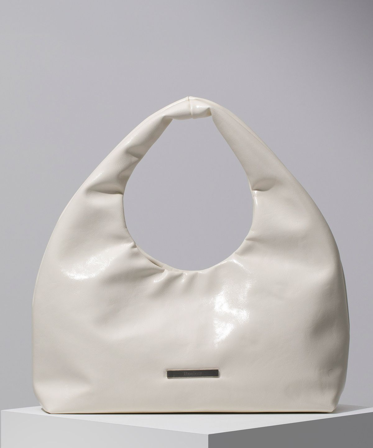 리끌로우(RECLOW) RC EGG 토트백 IVORY
