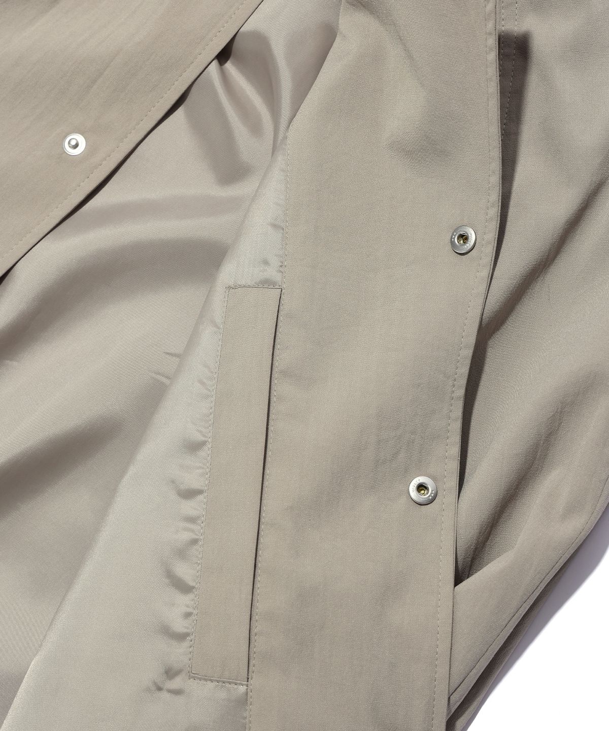 이에이(IEY) HILL SNAP JUMPER Khaki