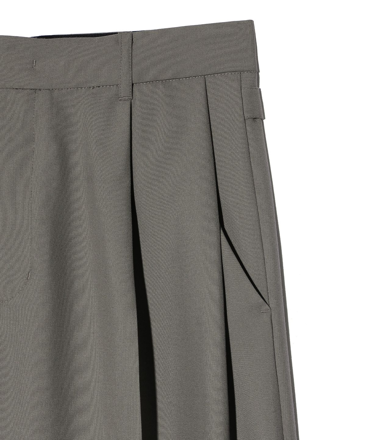 이에이(IEY) DEMIAN COMFORT SLACKS Khaki