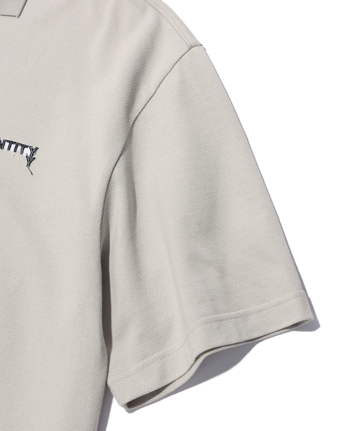 이에이(IEY) OPEN LOGO POLO Beige