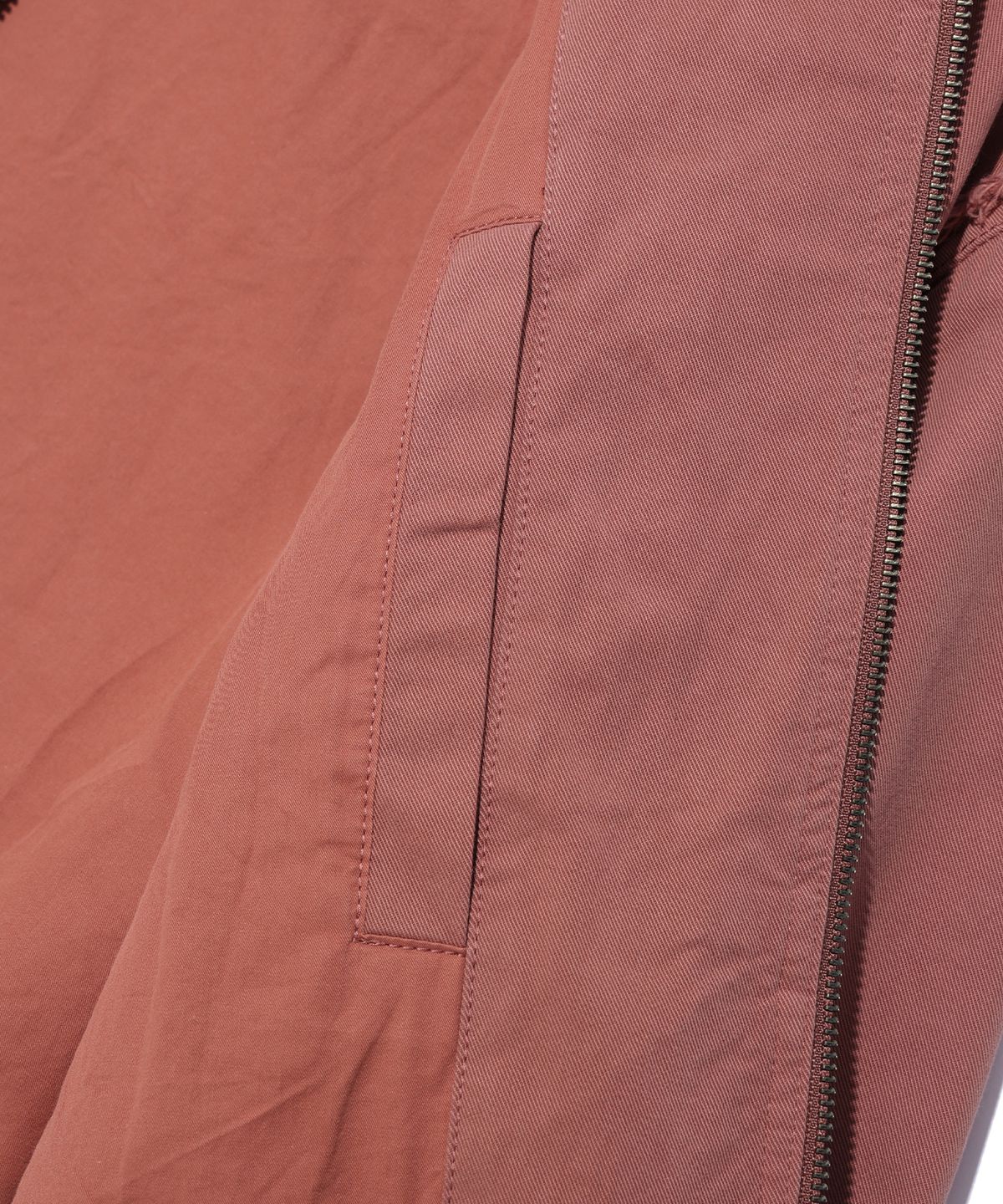 이에이(IEY) ROAD CUTTING JUMPER Pink
