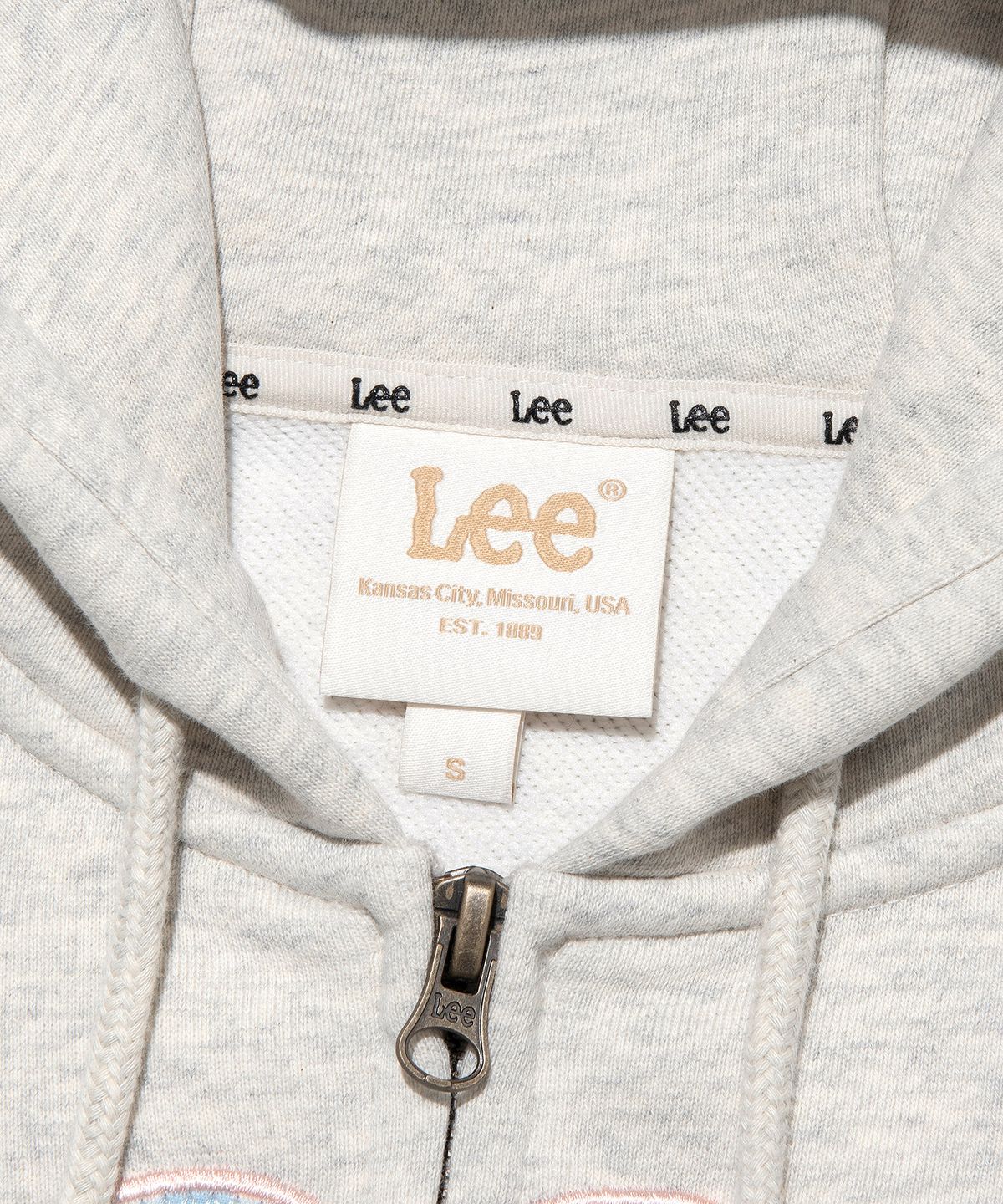 리(LEE) 우먼 아플리케 크롭 후드 집업 오트밀