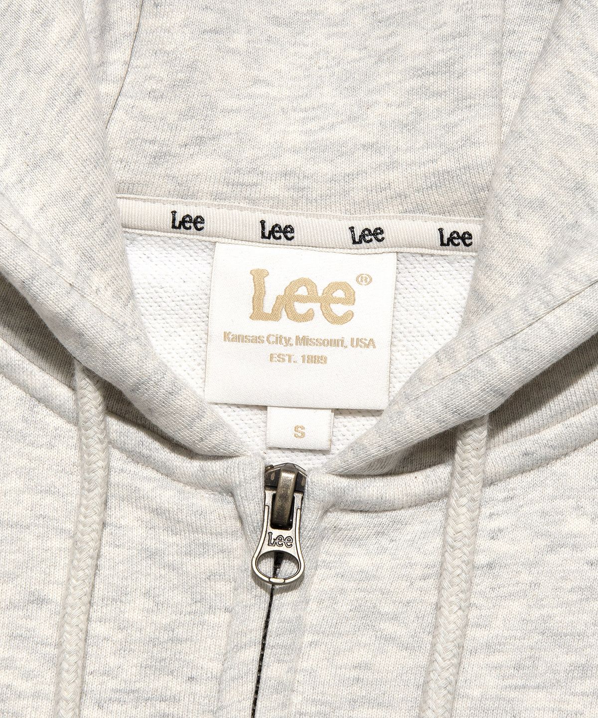 리(LEE) 우먼 유니온 로고 크롭 후드 집업 오트밀