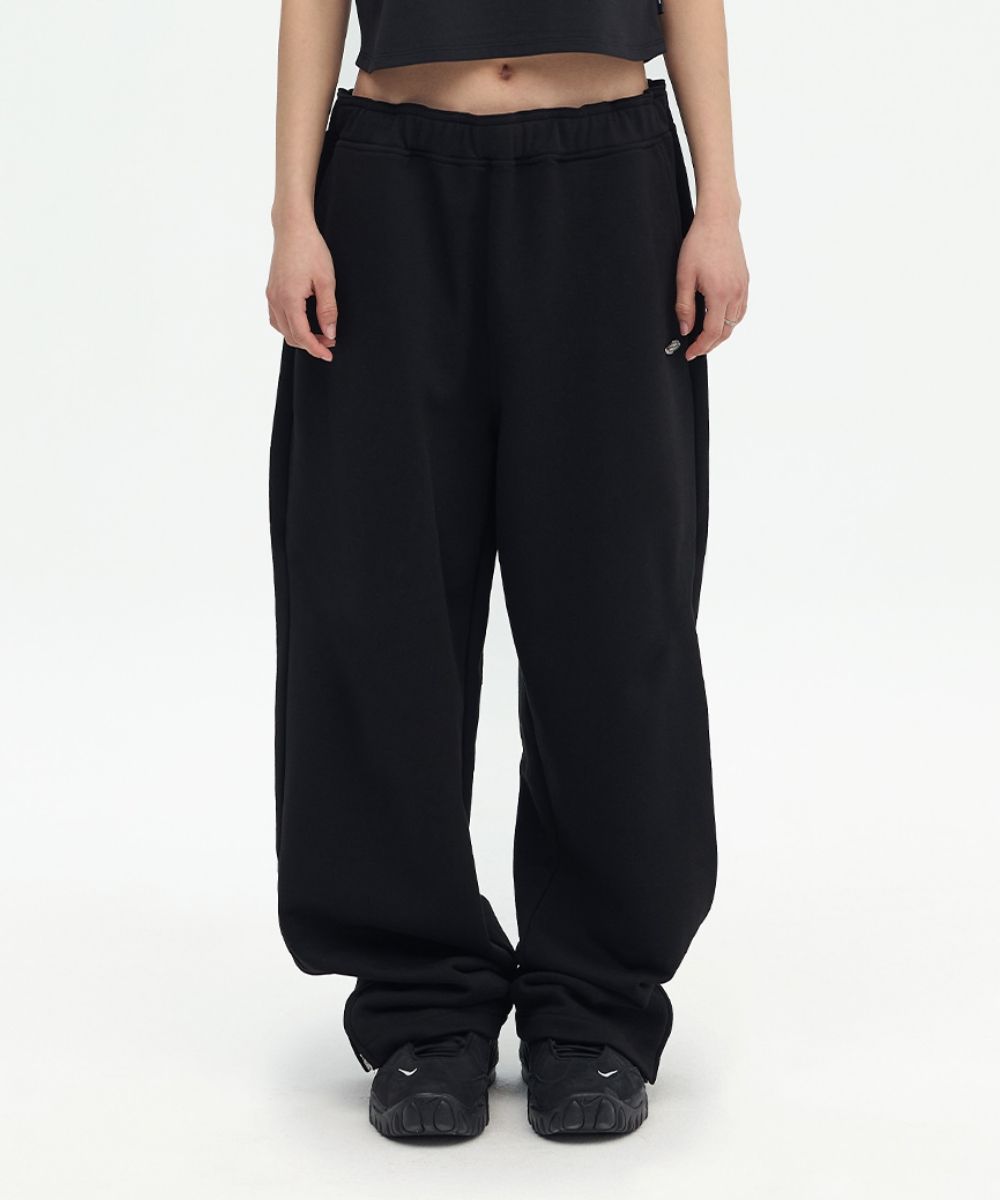 MUSINSA | OPENING PROJECT Sharp Sport Sweat Pants - Black