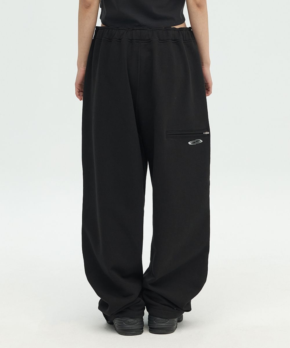 MUSINSA | OPENING PROJECT Sharp Sport Sweat Pants - Black