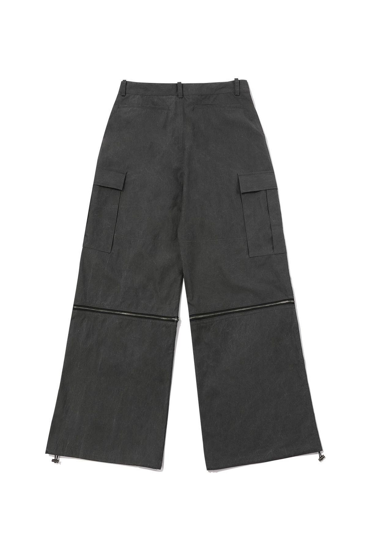 에피소드 언타이틀(EPISODE UNTITLED) OPEN ZIPPER PIGMENT STRING CARGO PANTS_DARK GRAY