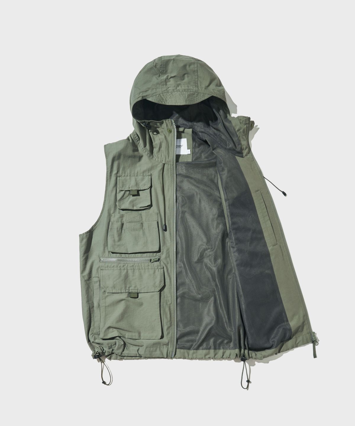 아웃스탠딩(OUTSTANDING) SAFARI HOOD VEST_L.GREEN