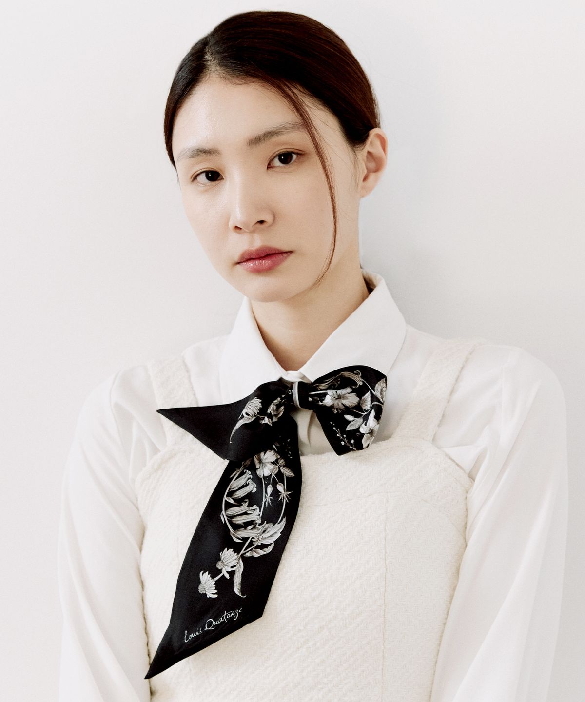 루이까또즈스카프(LOUIS QUATORZE SCARF) 실크 루이스가든방도 블랙