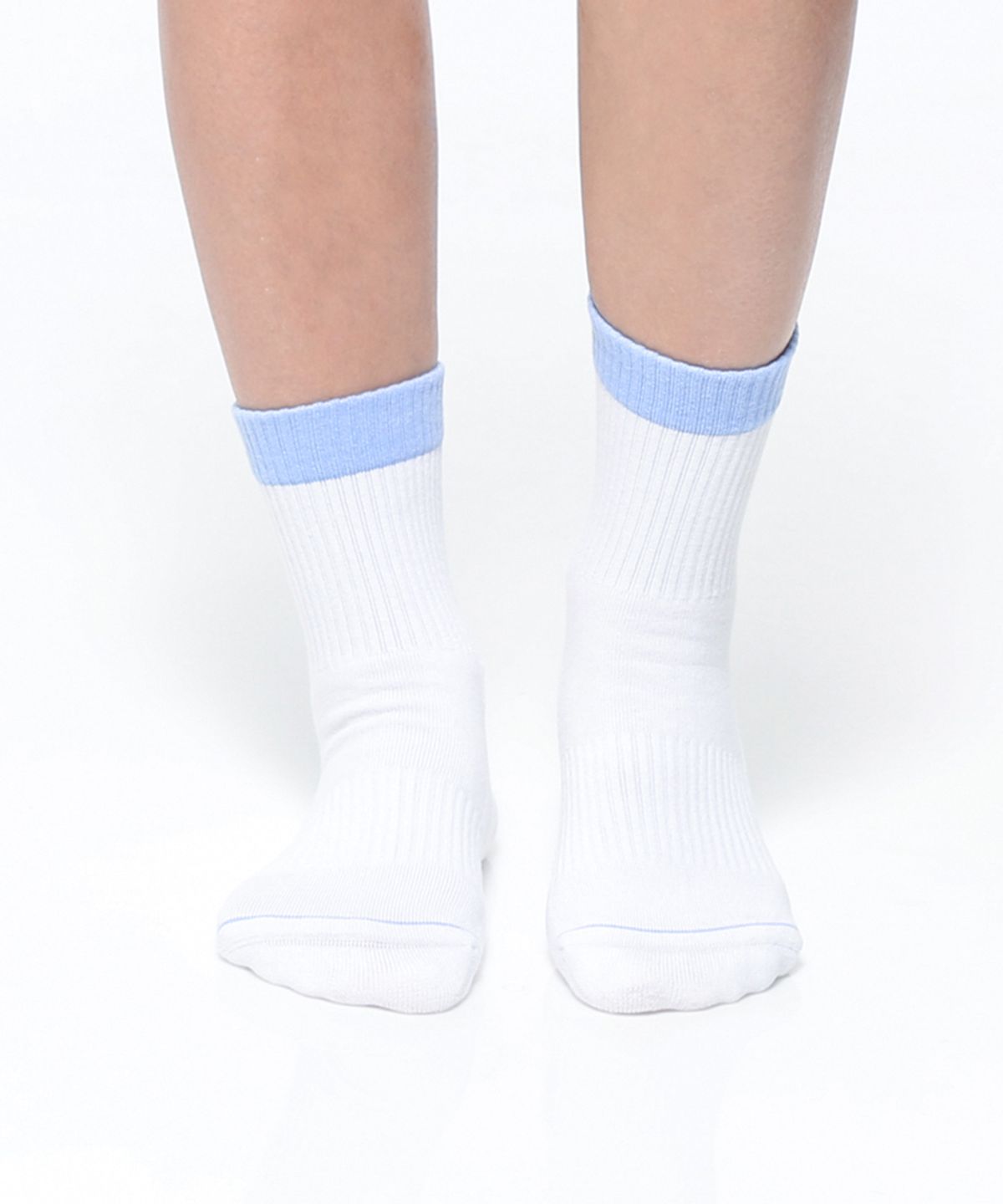떰토(THUMBTOE) Baby Blue with Grip 스포츠 쿠션 크루삭스 무봉제 심리스 양말