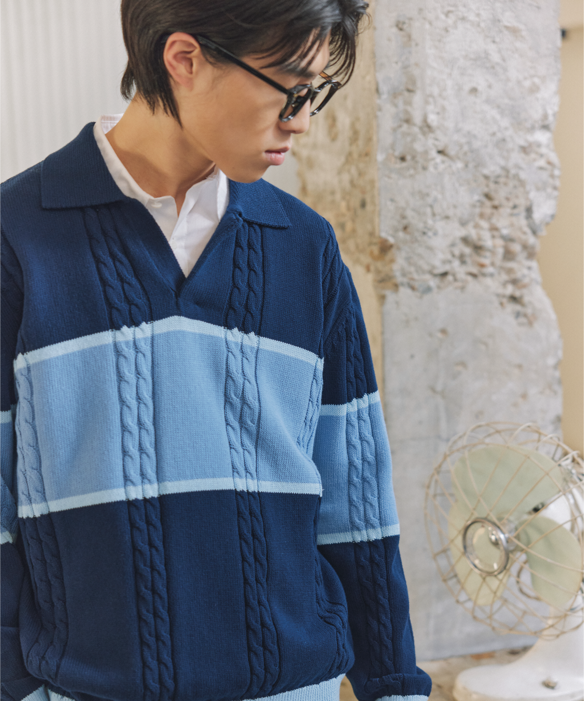 넌블랭크(NONBLANK) 스트라이프 칼라 니트_NAVY