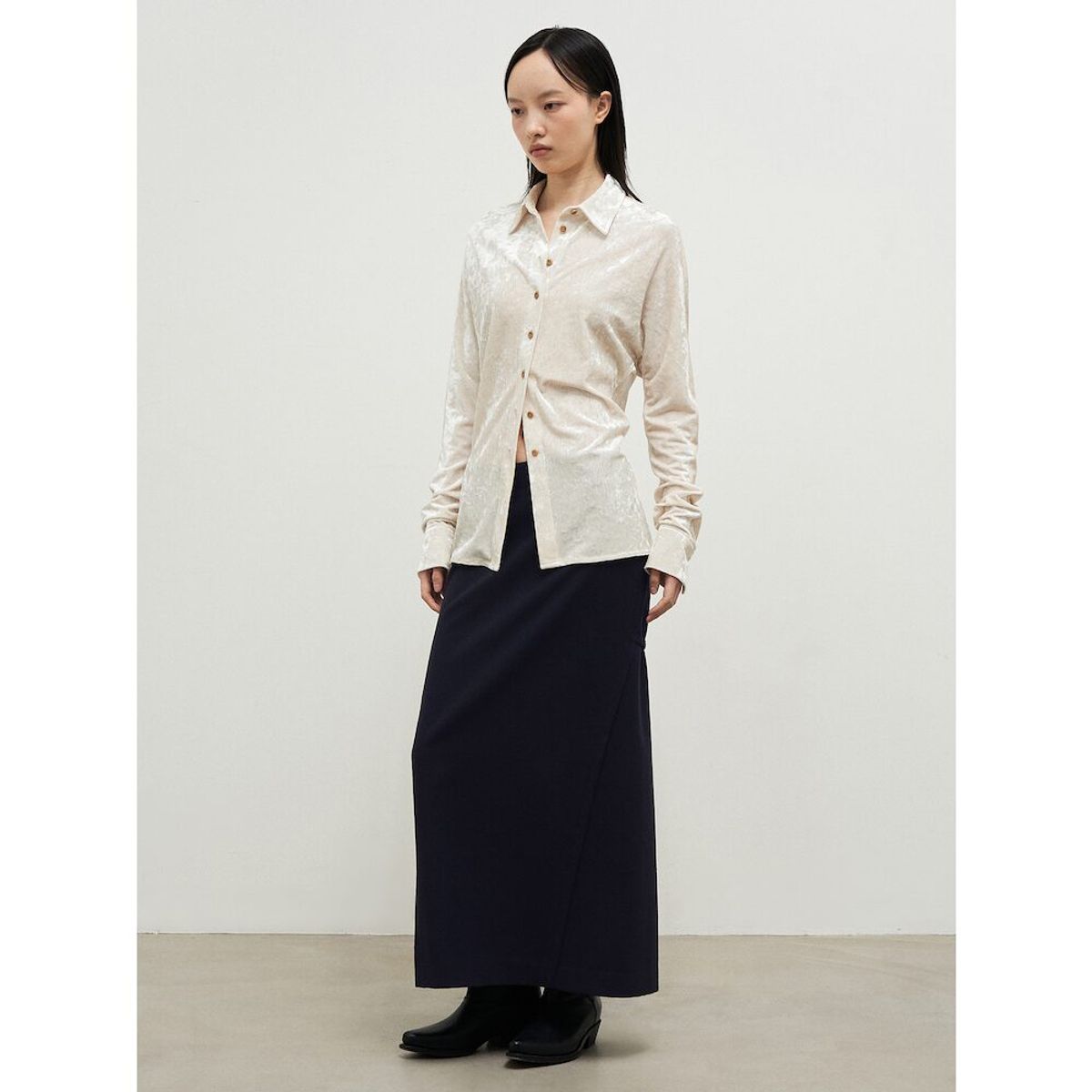 앙개(ANGGAE) Washed Velvet Long Shirts  Ivory