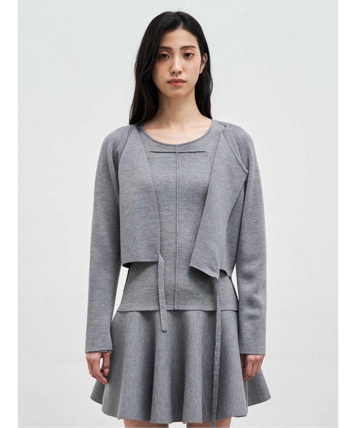 앙개(ANGGAE) Ballet Trainer Wrap Cardigan  Grey