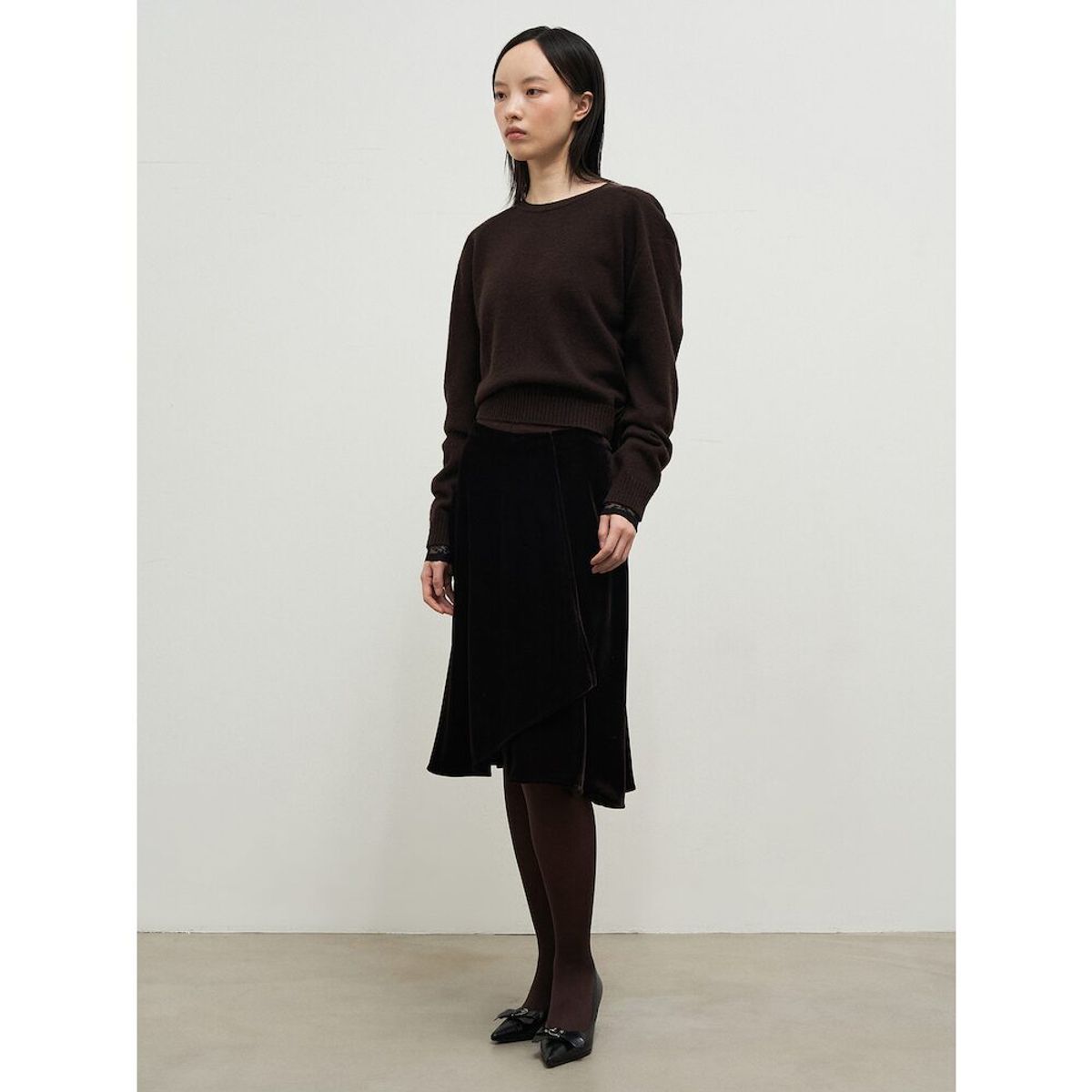 앙개(ANGGAE) Lambswool Blend 2Holes Solid Pullover  Brown